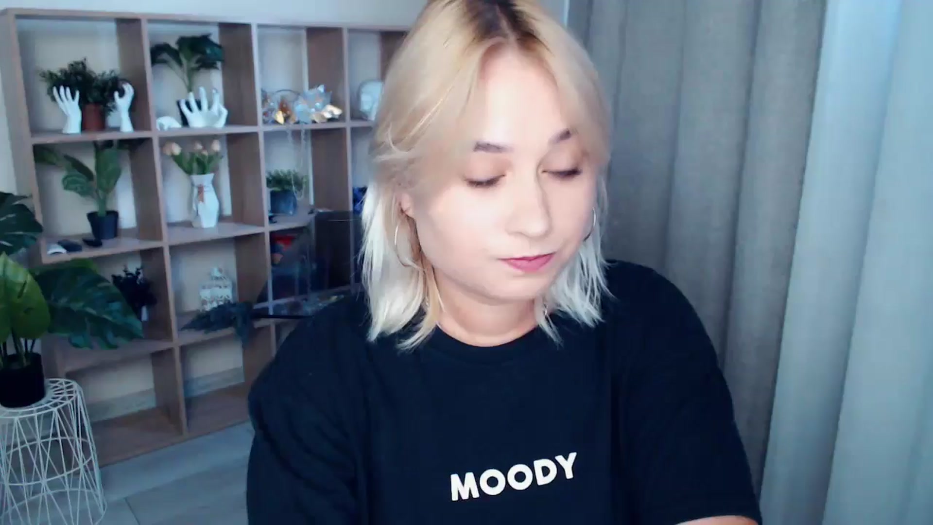 Gallery image thumbnail from Kukla_kolduna's myfreecams stream on, 09/26/2024, 15:53 image 1 of 20