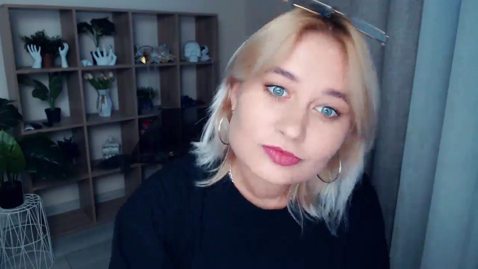 Gallery image thumbnail from Kukla_kolduna's myfreecams stream on, 09/26/2024, 15:53 image 18 of 20