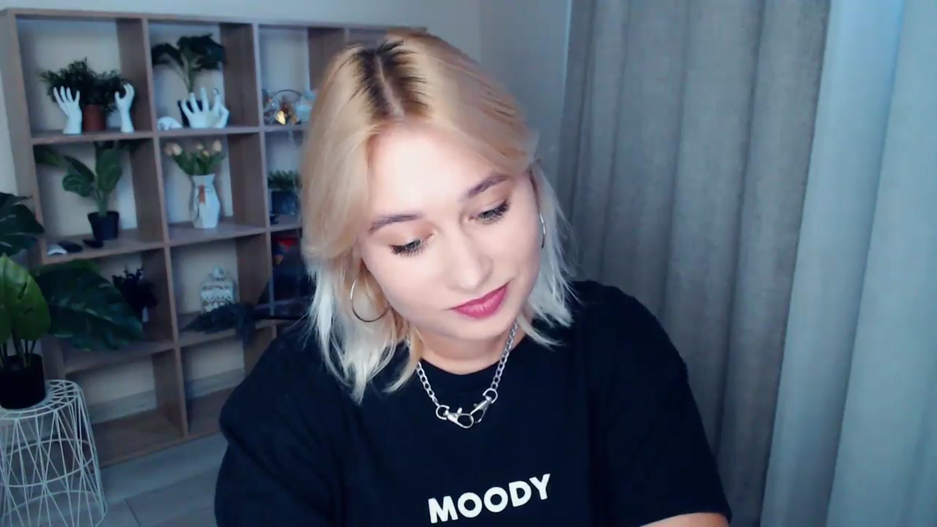 Gallery image thumbnail from Kukla_kolduna's myfreecams stream on, 09/26/2024, 15:53 image 7 of 20