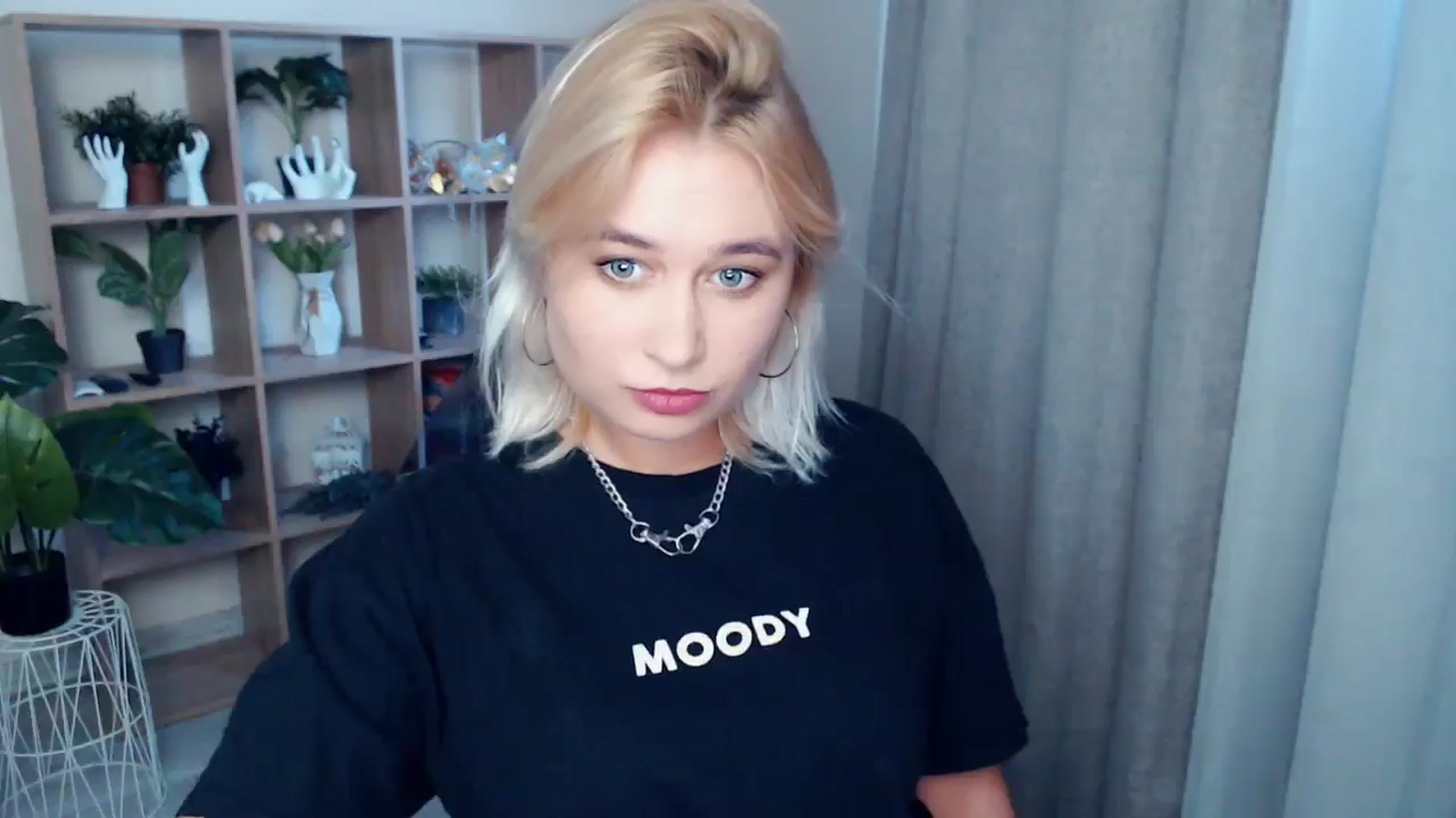 Gallery image thumbnail from Kukla_kolduna's myfreecams stream on, 09/26/2024, 15:53 image 4 of 20