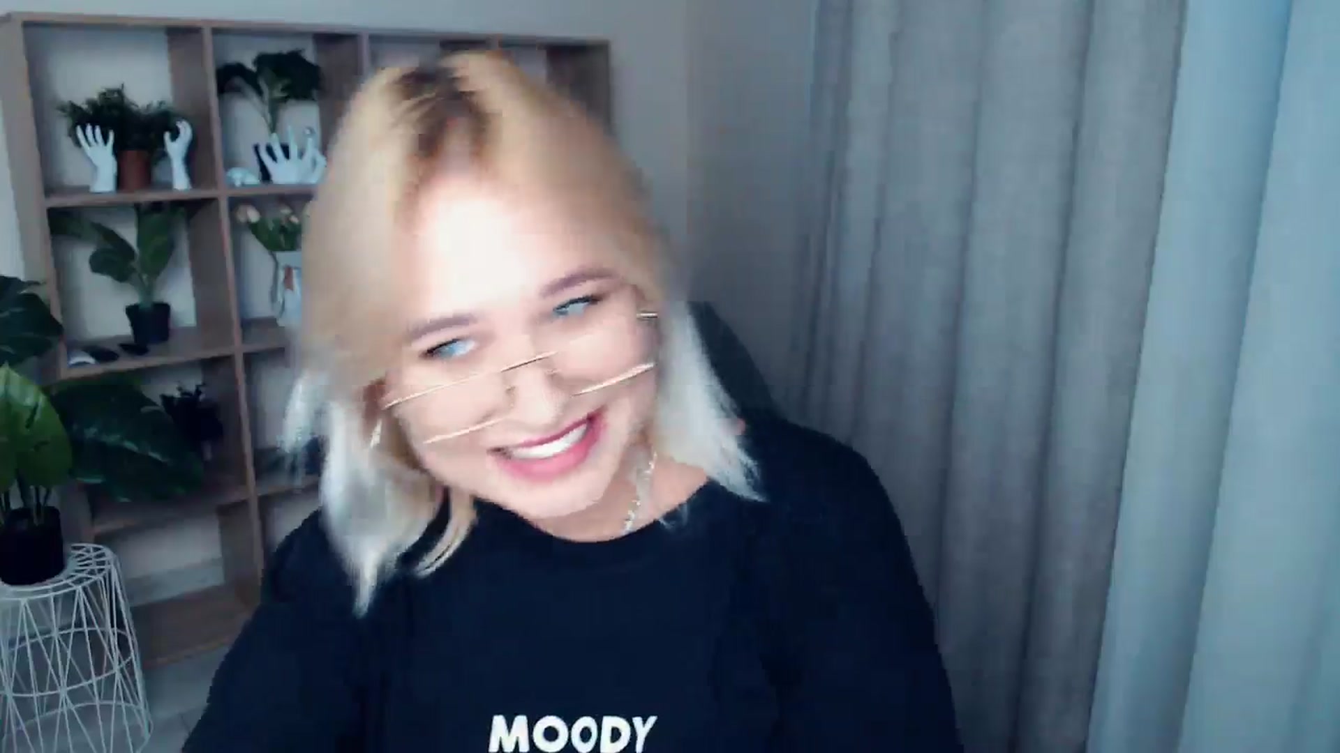 Gallery image thumbnail from Kukla_kolduna's myfreecams stream on, 09/26/2024, 15:53 image 16 of 20