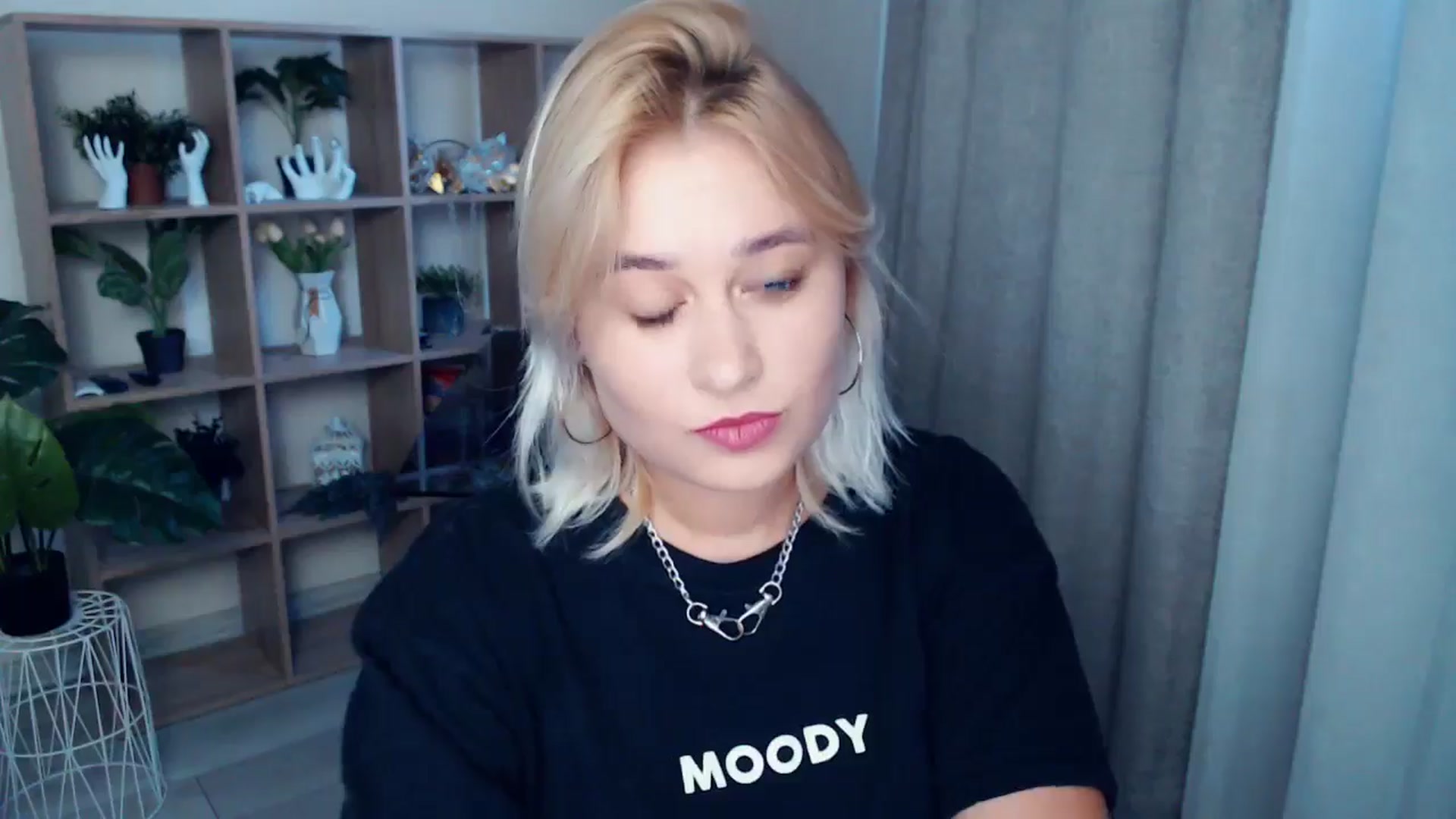 Gallery image thumbnail from Kukla_kolduna's myfreecams stream on, 09/26/2024, 15:53 image 6 of 20