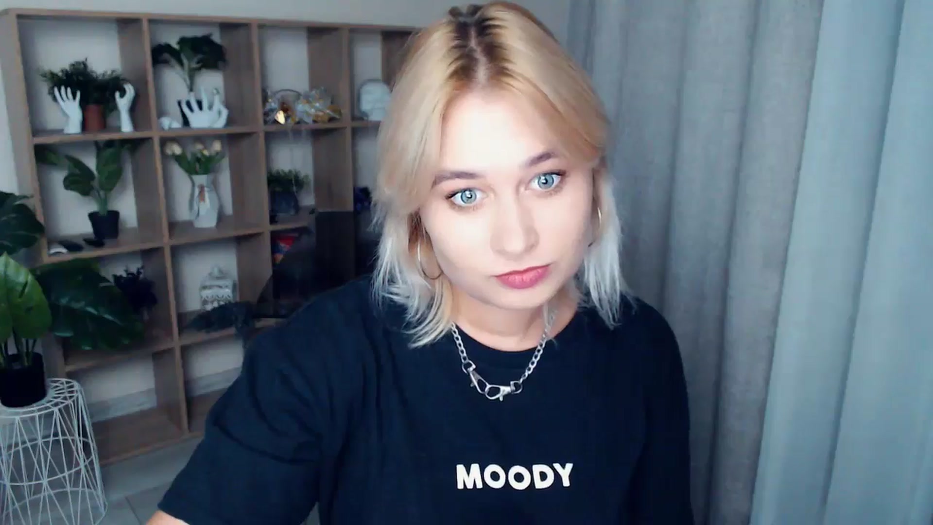 Gallery image thumbnail from Kukla_kolduna's myfreecams stream on, 09/26/2024, 17:56 image 18 of 20