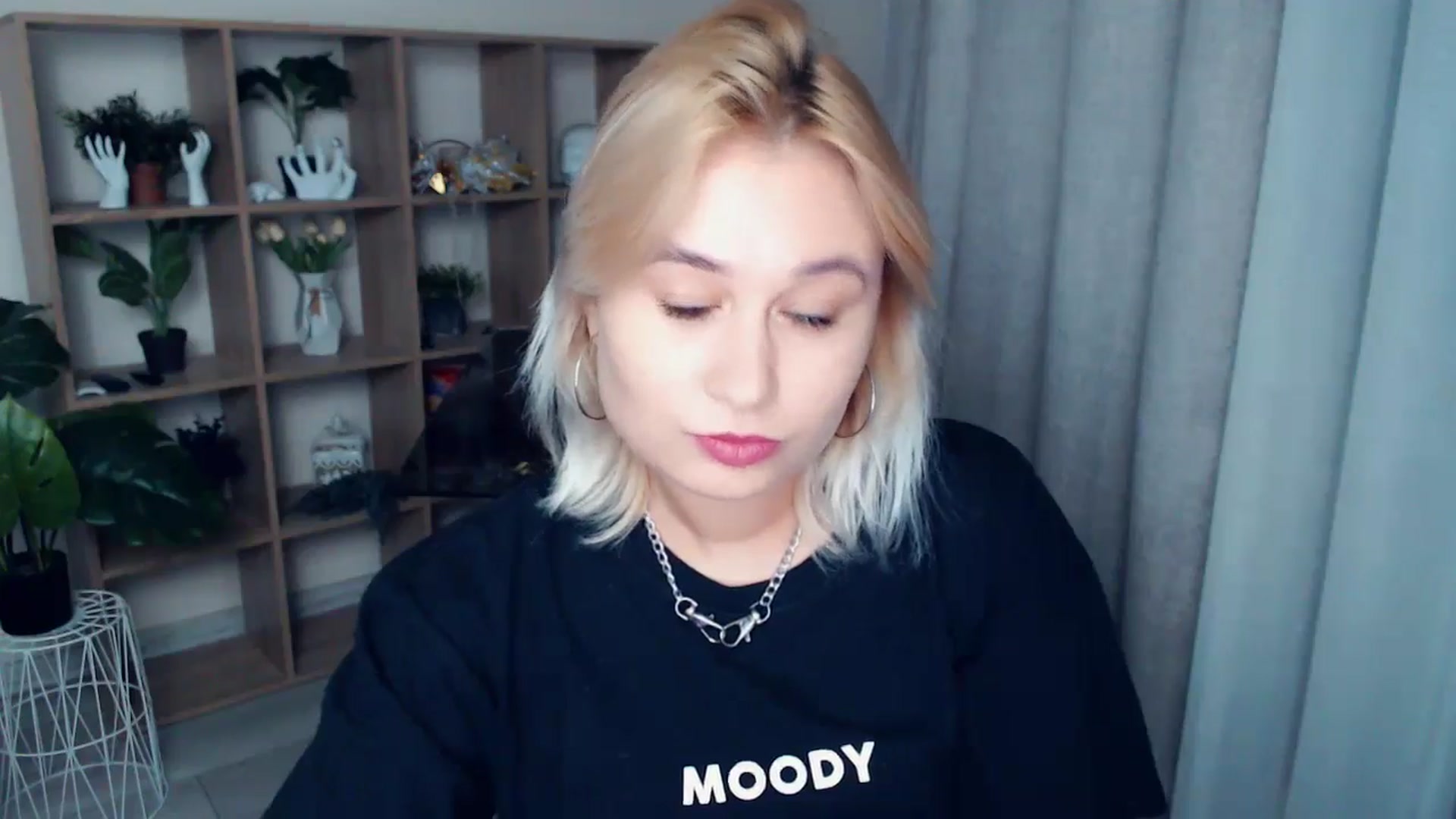 Gallery image thumbnail from Kukla_kolduna's myfreecams stream on, 09/26/2024, 17:56 image 7 of 20