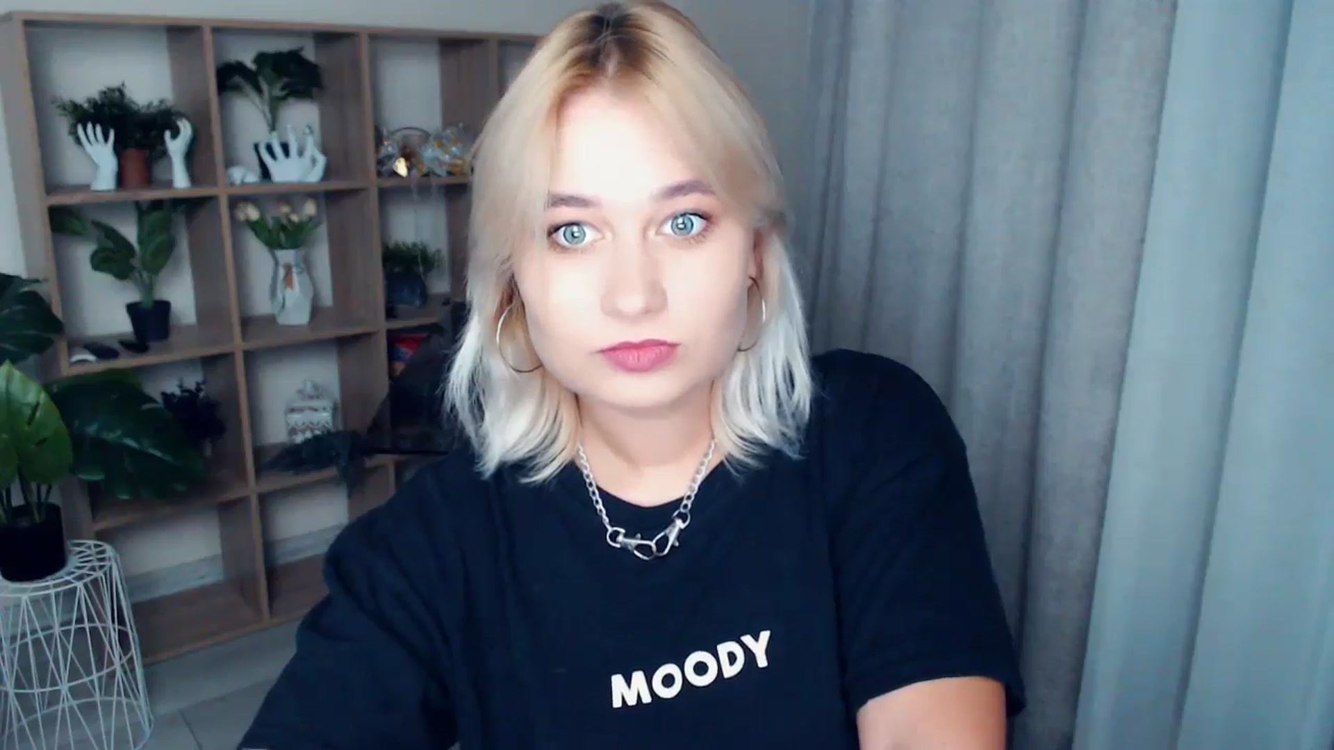 Gallery image thumbnail from Kukla_kolduna's myfreecams stream on, 09/26/2024, 17:56 image 9 of 20