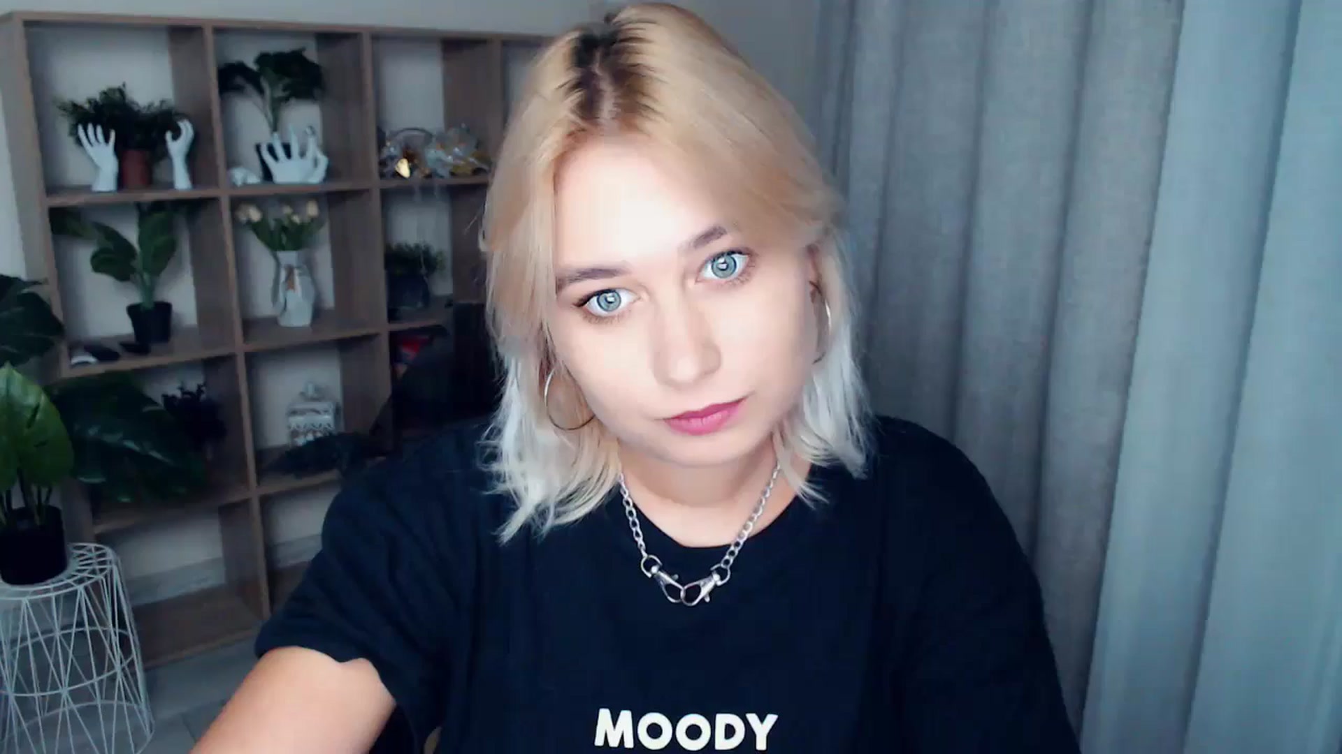 Gallery image thumbnail from Kukla_kolduna's myfreecams stream on, 09/26/2024, 17:56 image 11 of 20