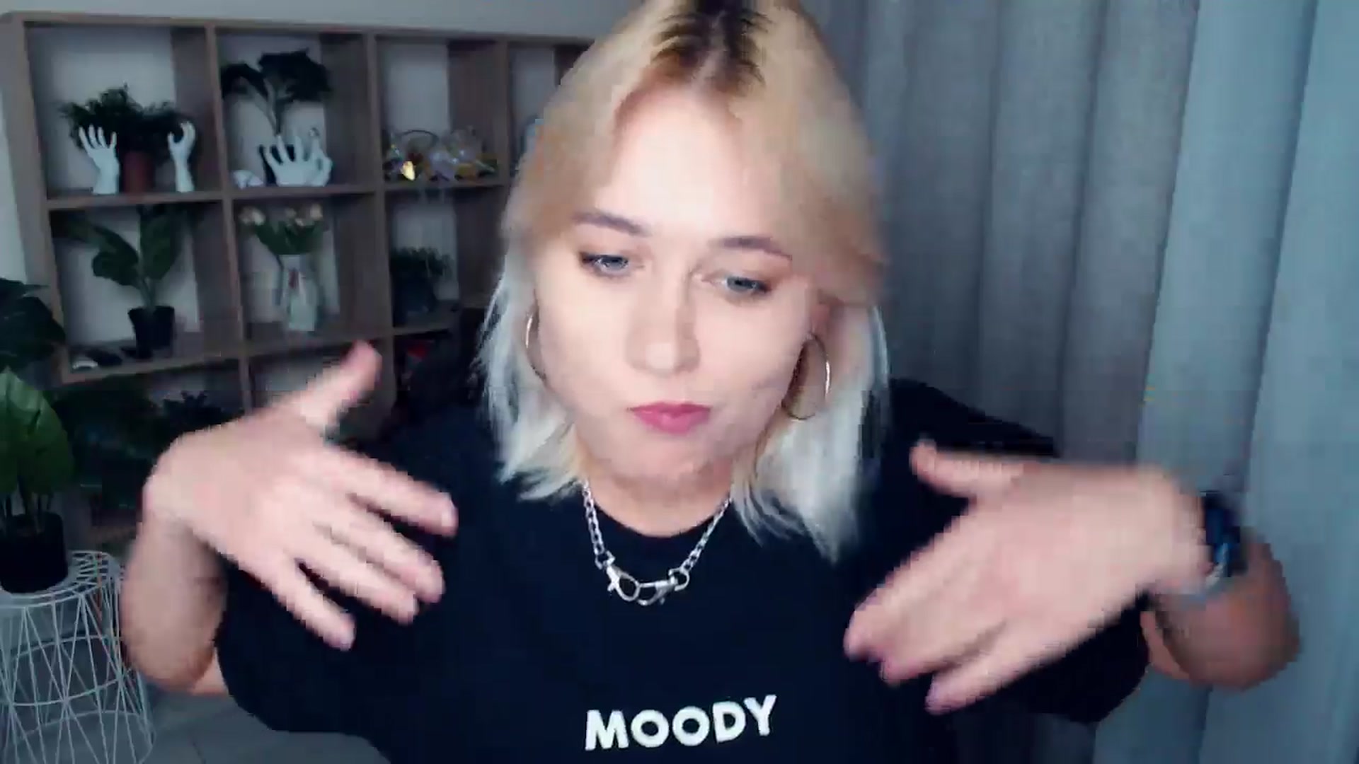 Gallery image thumbnail from Kukla_kolduna's myfreecams stream on, 09/26/2024, 17:56 image 16 of 20