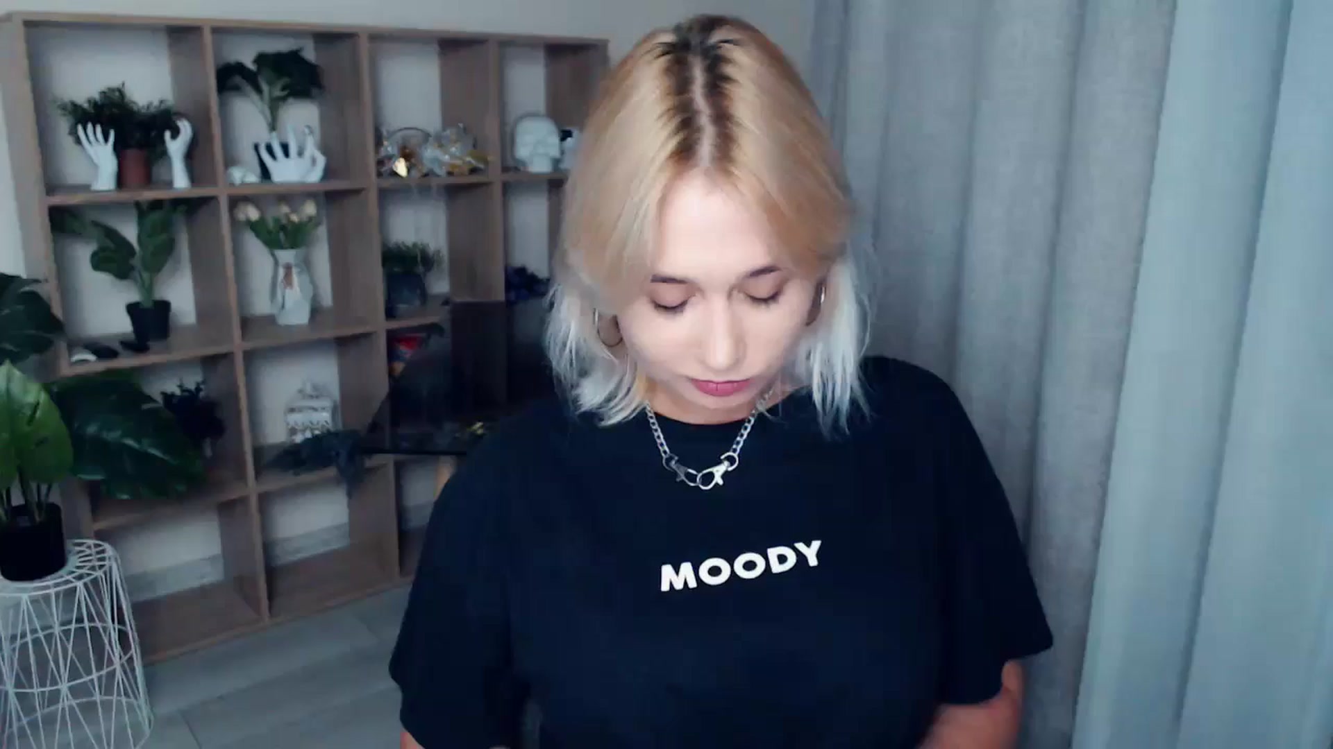 Gallery image thumbnail from Kukla_kolduna's myfreecams stream on, 09/26/2024, 17:56 image 19 of 20