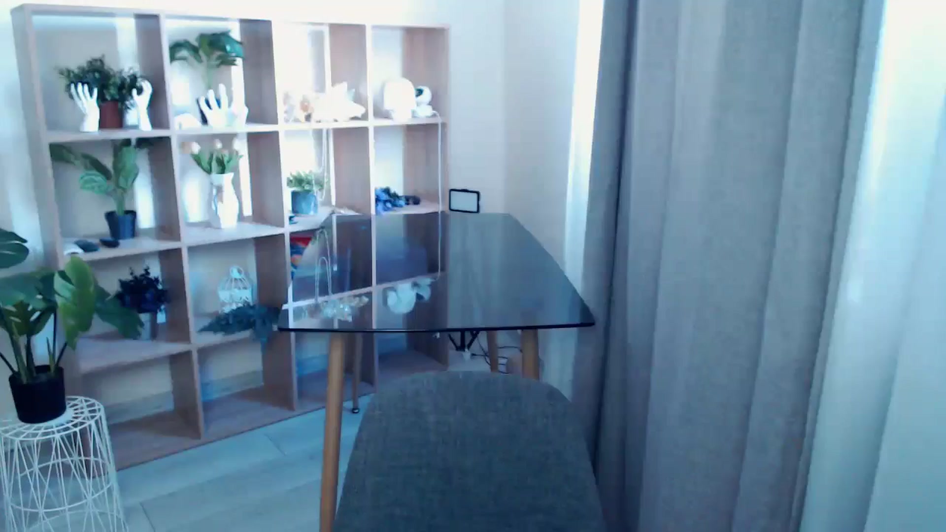 Gallery image thumbnail from Kukla_kolduna's myfreecams stream on, 09/27/2024, 14:32 image 3 of 20