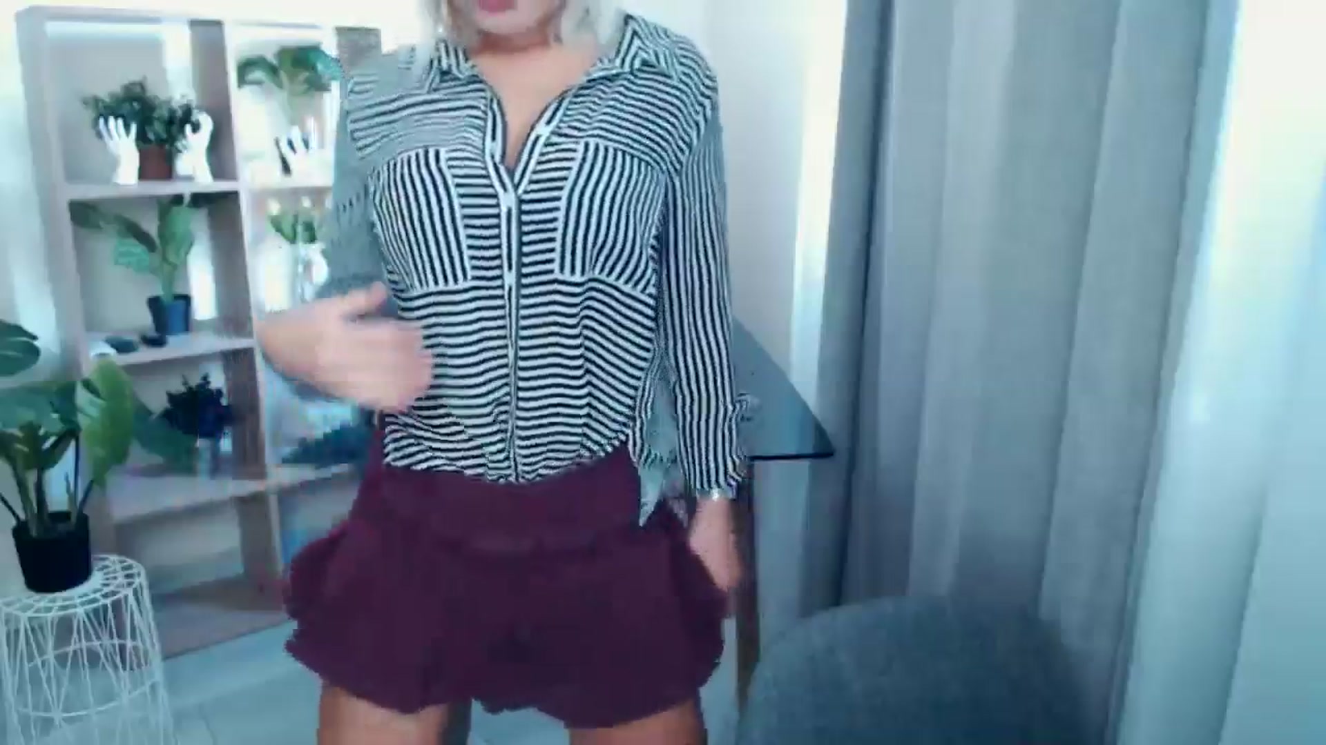 Gallery image thumbnail from Kukla_kolduna's myfreecams stream on, 09/27/2024, 14:32 image 2 of 20