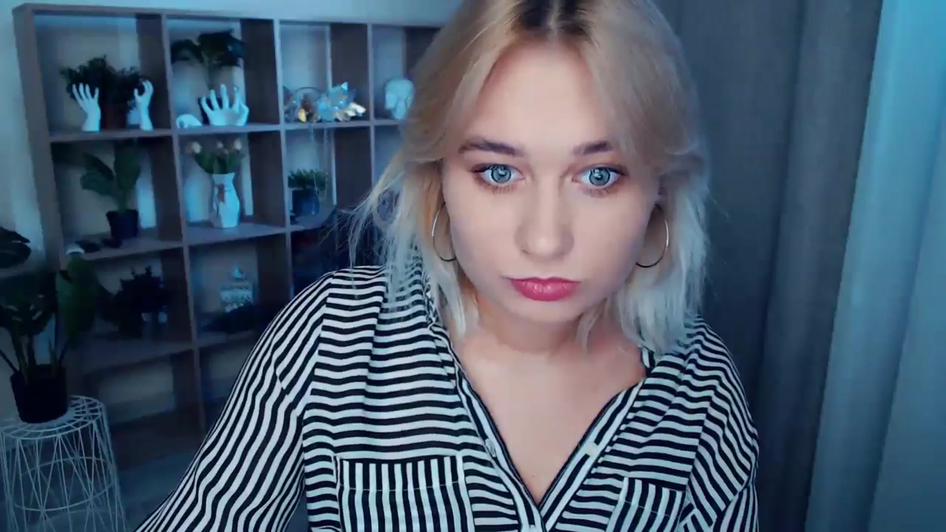 Gallery image thumbnail from Kukla_kolduna's myfreecams stream on, 09/27/2024, 15:41 image 2 of 20