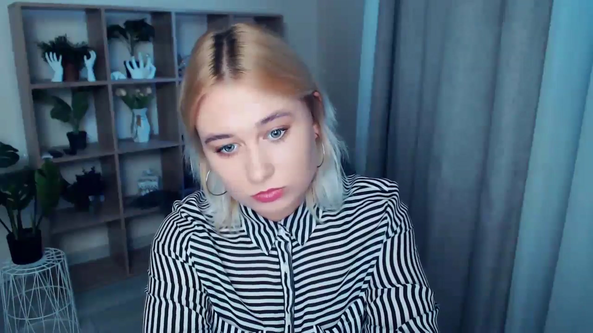 Gallery image thumbnail from Kukla_kolduna's myfreecams stream on, 09/27/2024, 15:41 image 18 of 20