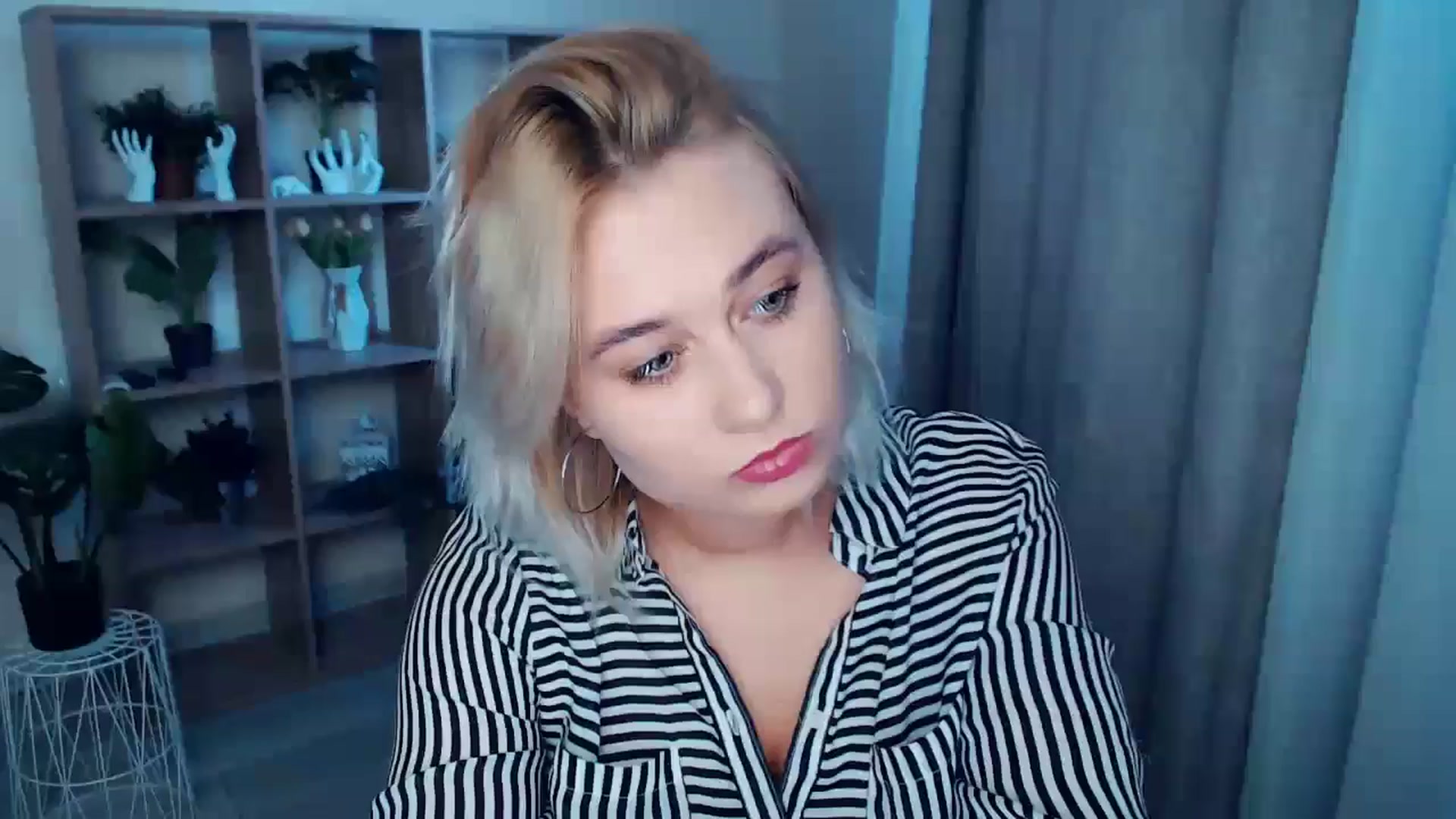 Gallery image thumbnail from Kukla_kolduna's myfreecams stream on, 09/27/2024, 15:41 image 8 of 20