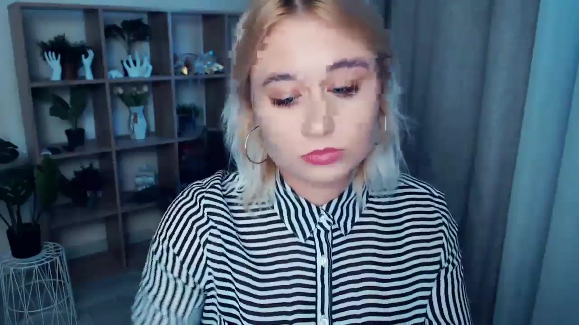 Gallery image thumbnail from Kukla_kolduna's myfreecams stream on, 09/27/2024, 15:41 image 17 of 20