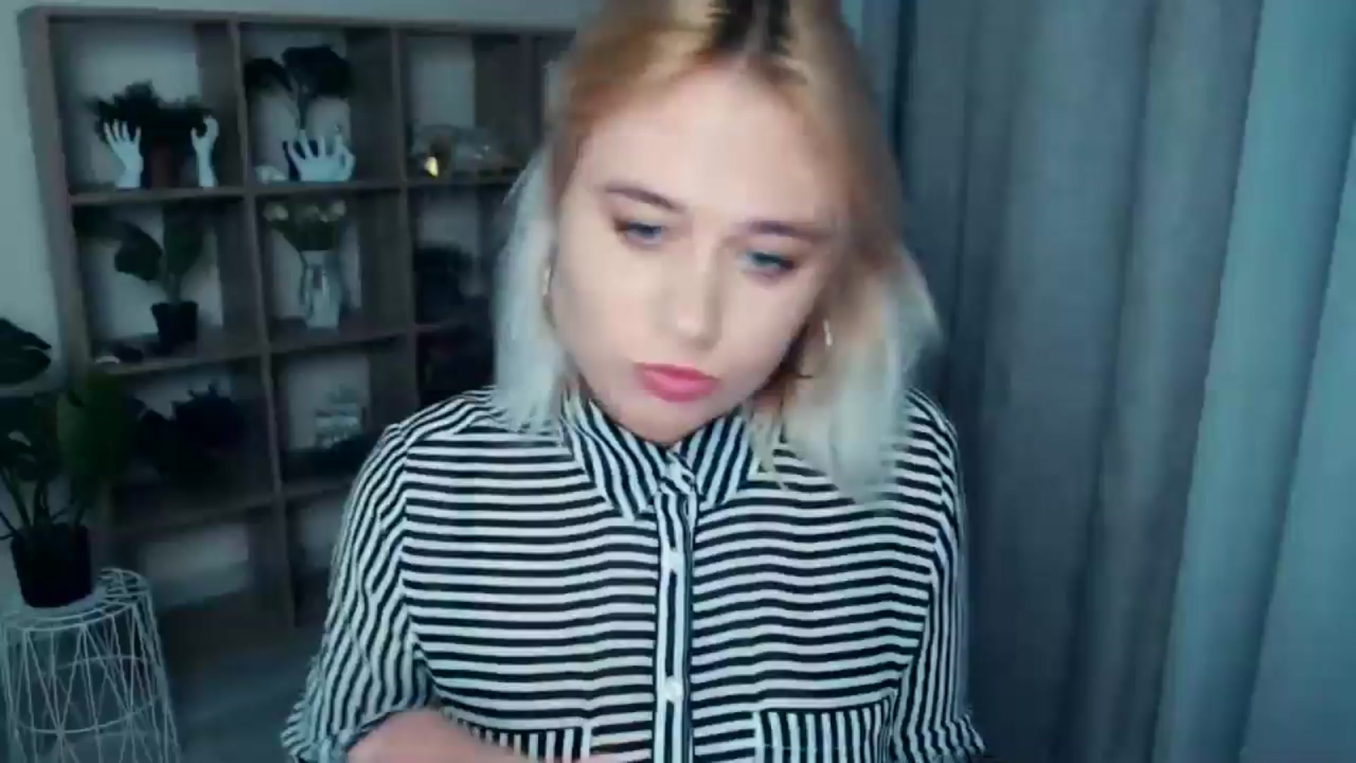 Gallery image thumbnail from Kukla_kolduna's myfreecams stream on, 09/27/2024, 17:02 image 8 of 20