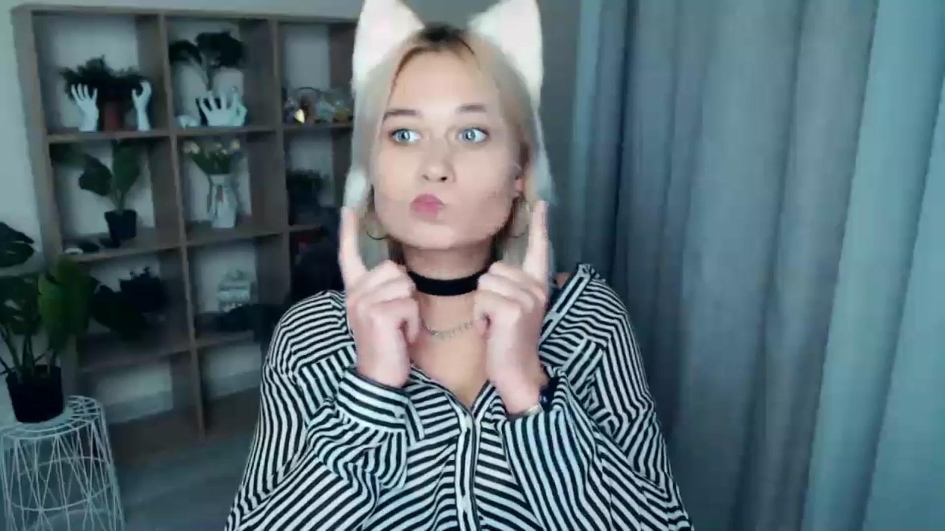 Gallery image thumbnail from Kukla_kolduna's myfreecams stream on, 09/27/2024, 17:13 image 6 of 20