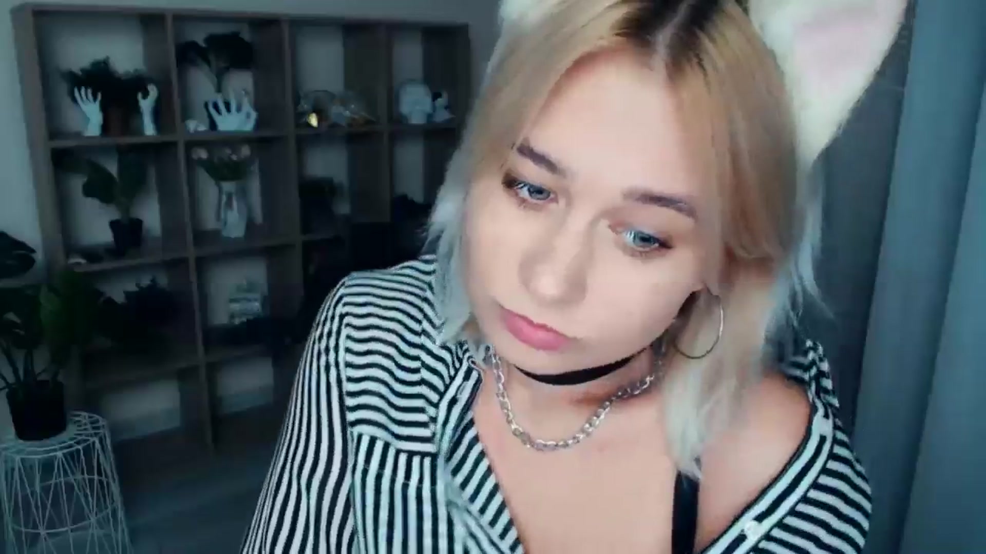 Gallery image thumbnail from Kukla_kolduna's myfreecams stream on, 09/27/2024, 17:13 image 15 of 20