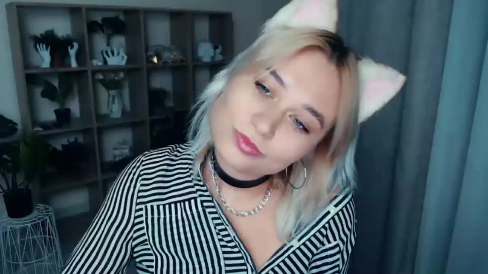Gallery image thumbnail from Kukla_kolduna's myfreecams stream on, 09/27/2024, 17:13 image 19 of 20
