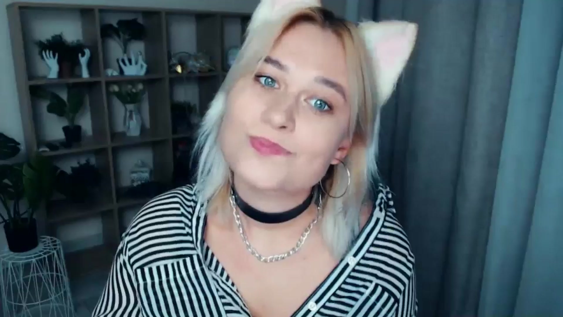 Gallery image thumbnail from Kukla_kolduna's myfreecams stream on, 09/27/2024, 17:13 image 4 of 20
