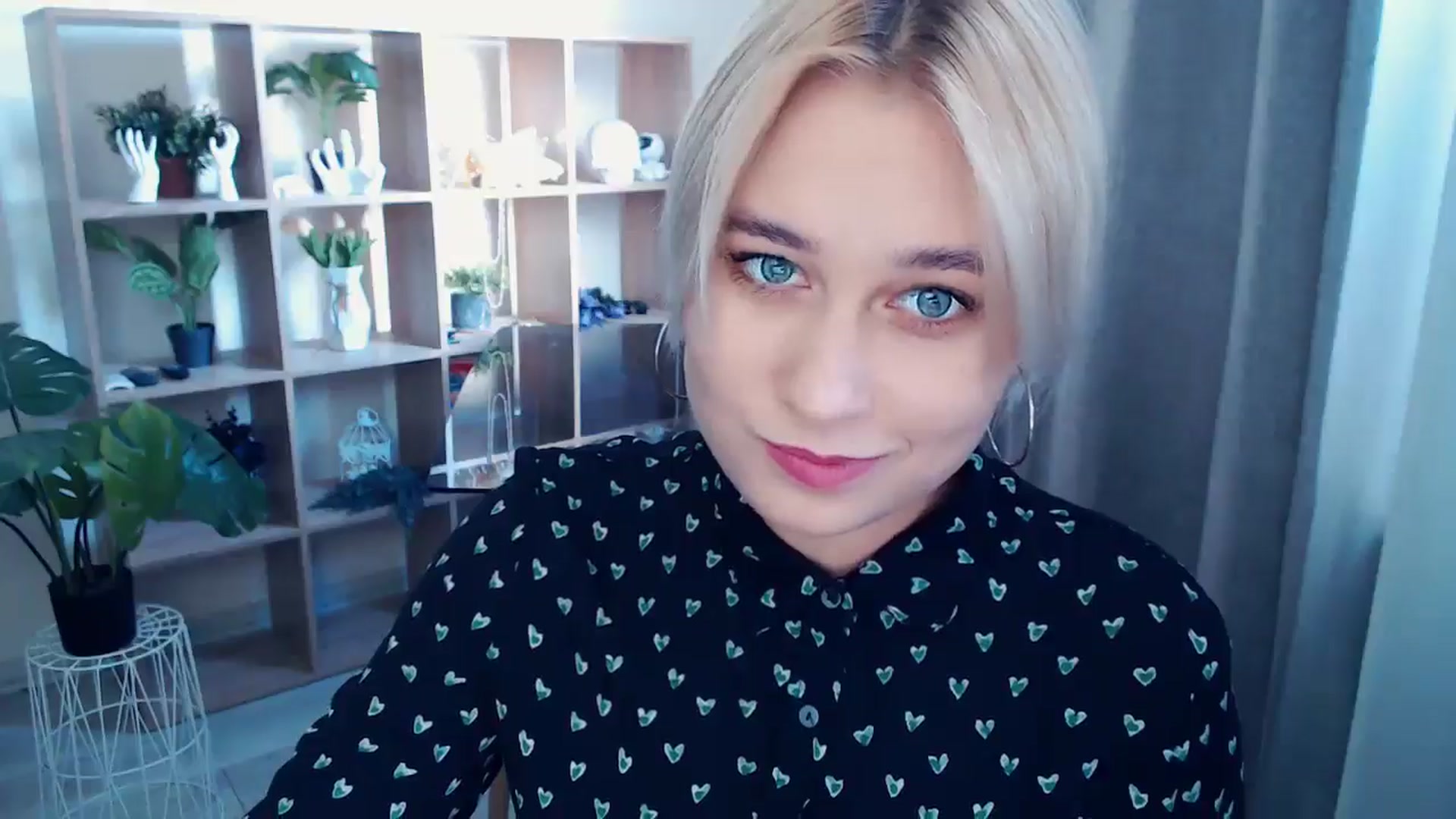 Gallery image thumbnail from Kukla_kolduna's myfreecams stream on, 09/28/2024, 14:18 image 10 of 20