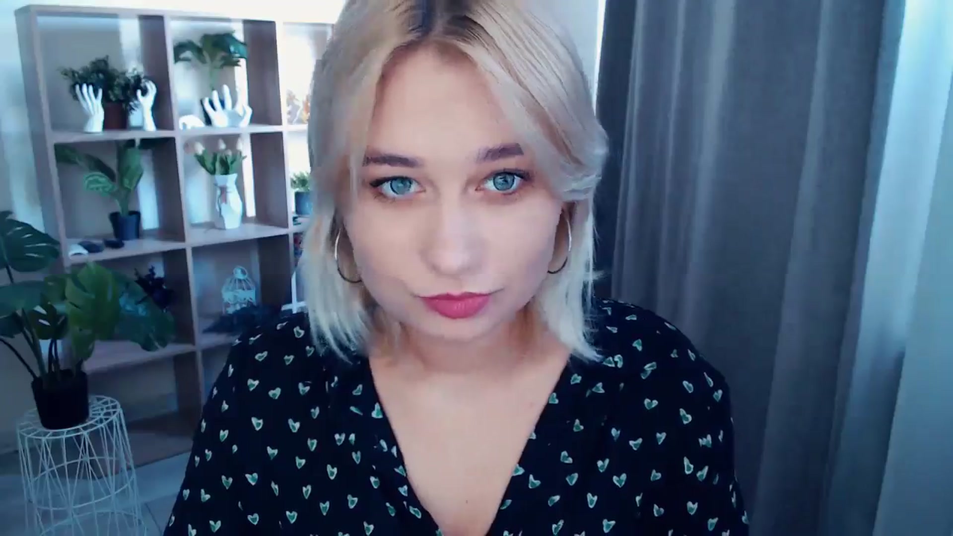 Gallery image thumbnail from Kukla_kolduna's myfreecams stream on, 09/28/2024, 14:18 image 6 of 20