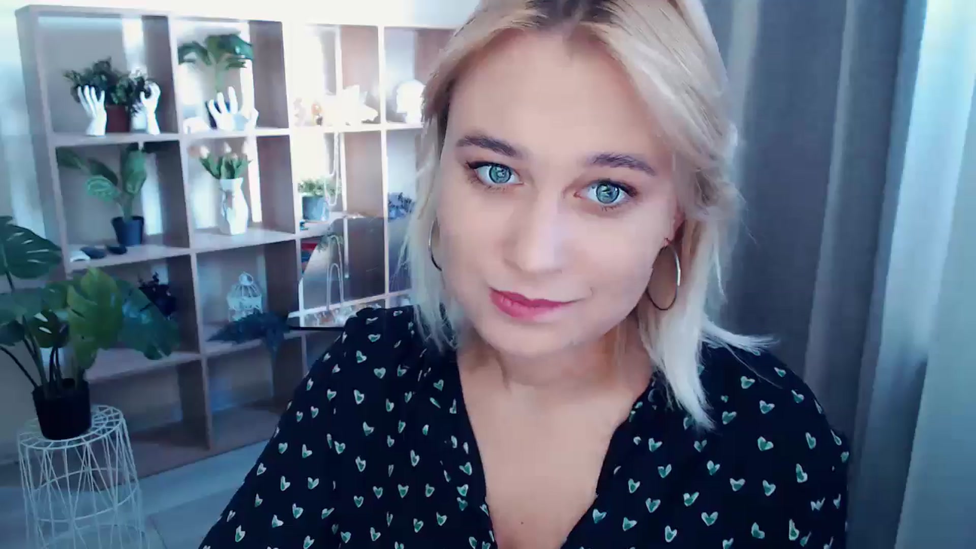 Gallery image thumbnail from Kukla_kolduna's myfreecams stream on, 09/28/2024, 14:18 image 9 of 20