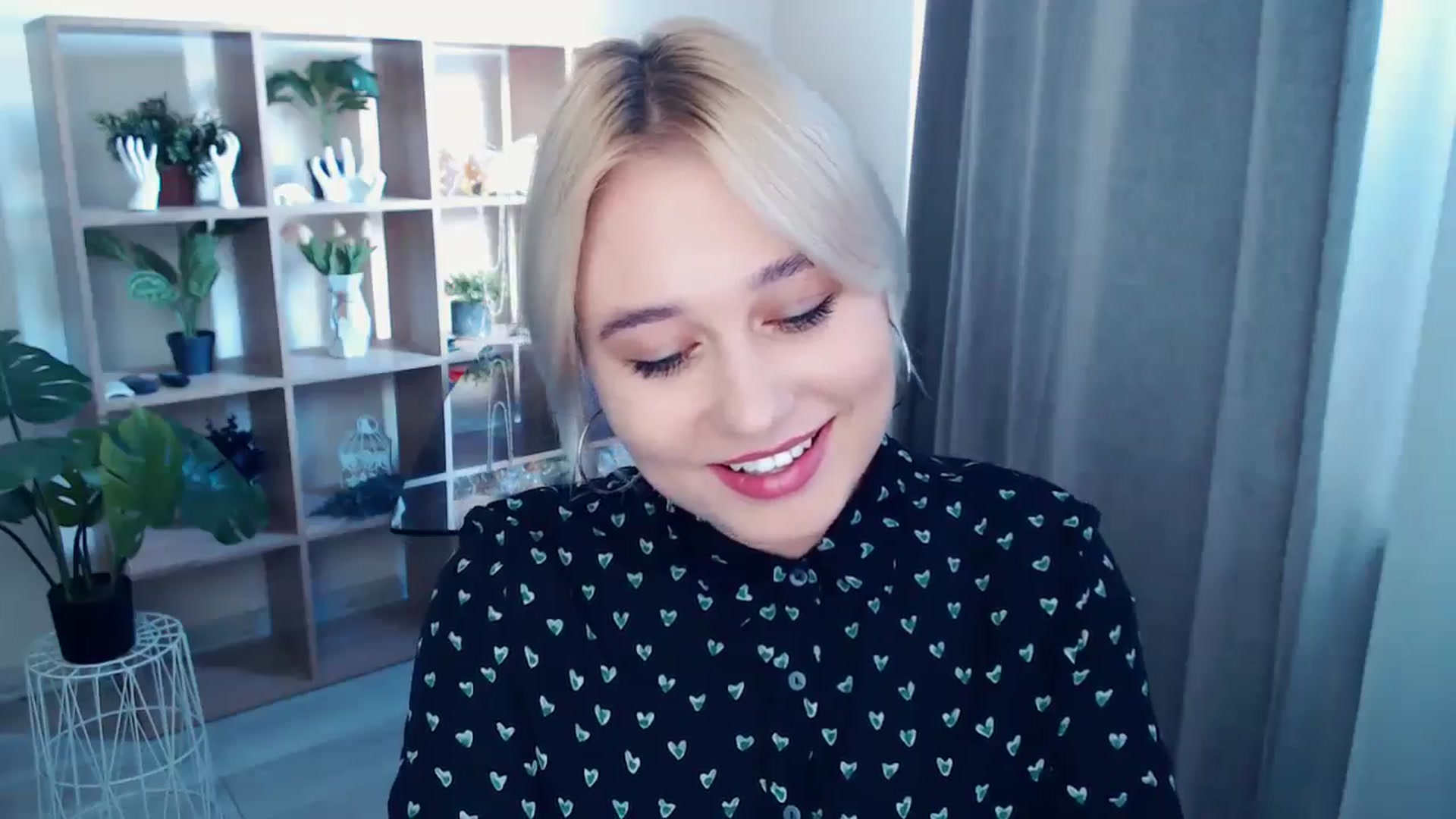 Gallery image thumbnail from Kukla_kolduna's myfreecams stream on, 09/28/2024, 14:18 image 19 of 20