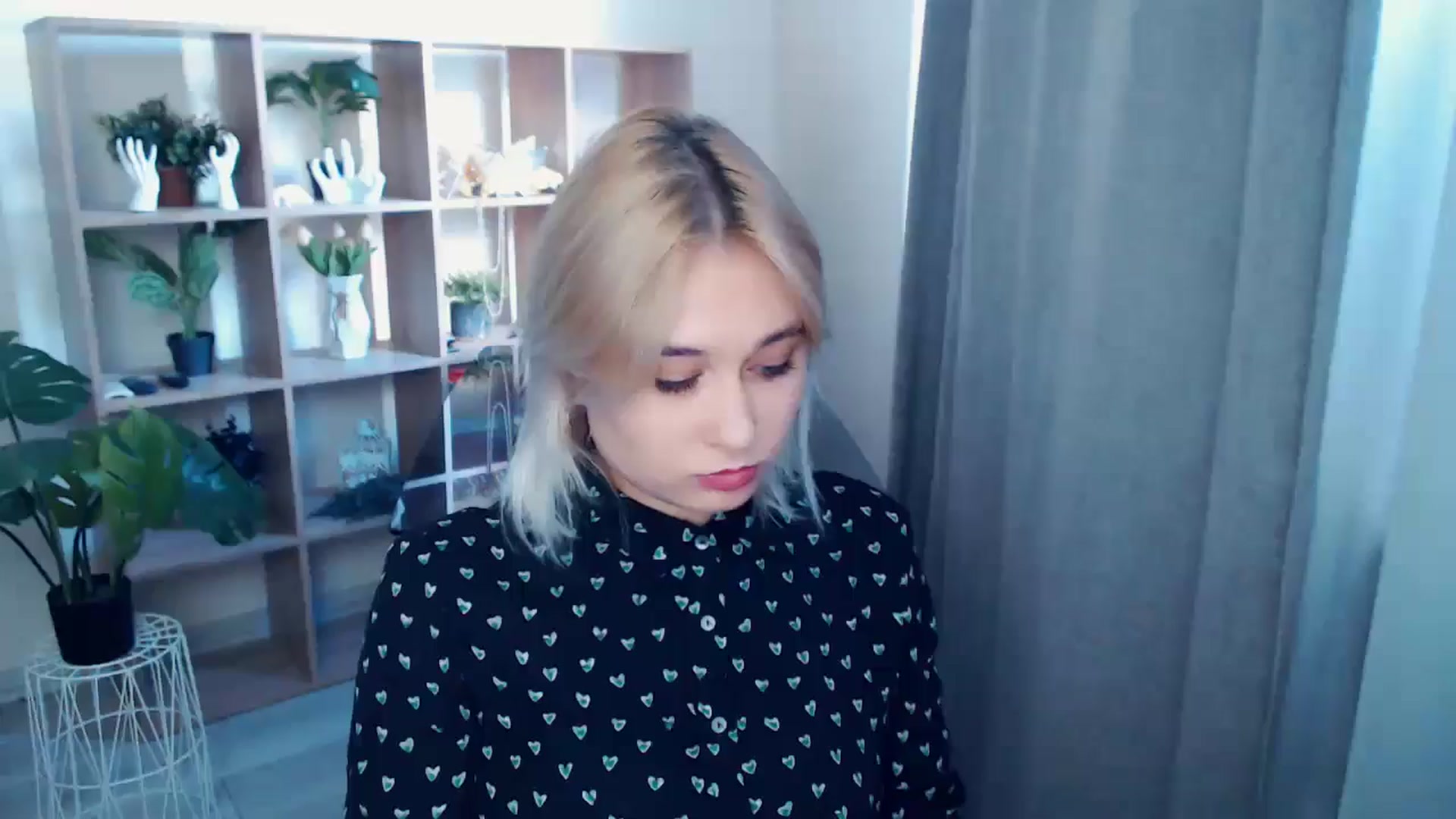 Gallery image thumbnail from Kukla_kolduna's myfreecams stream on, 09/28/2024, 15:58 image 3 of 20