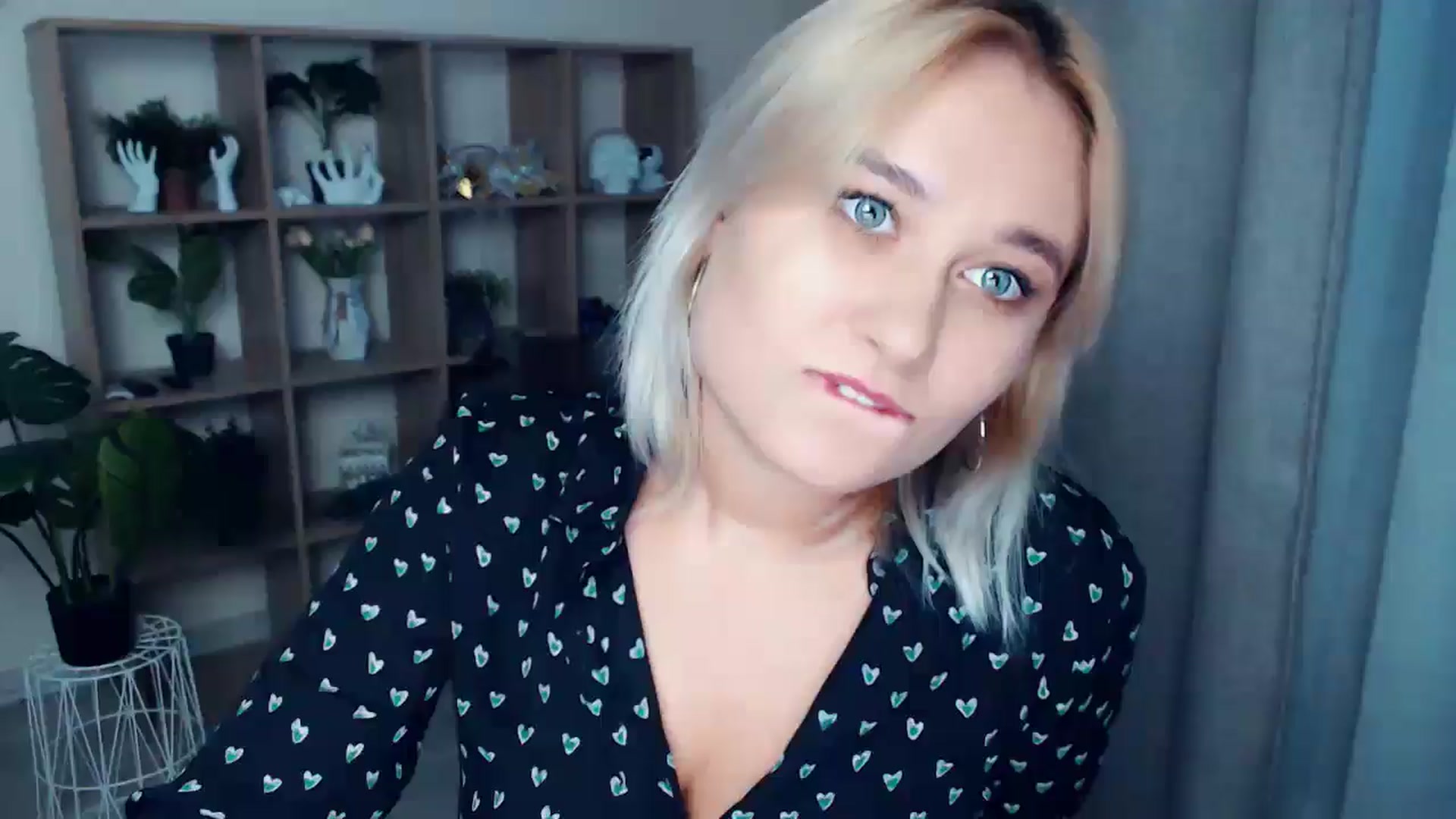 Gallery image thumbnail from Kukla_kolduna's myfreecams stream on, 09/28/2024, 15:58 image 20 of 20