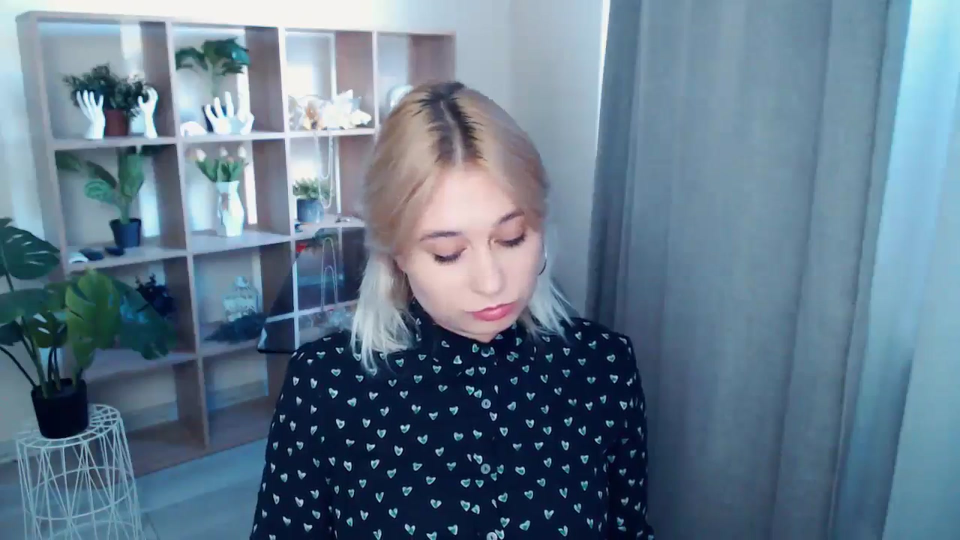 Gallery image thumbnail from Kukla_kolduna's myfreecams stream on, 09/28/2024, 15:58 image 7 of 20