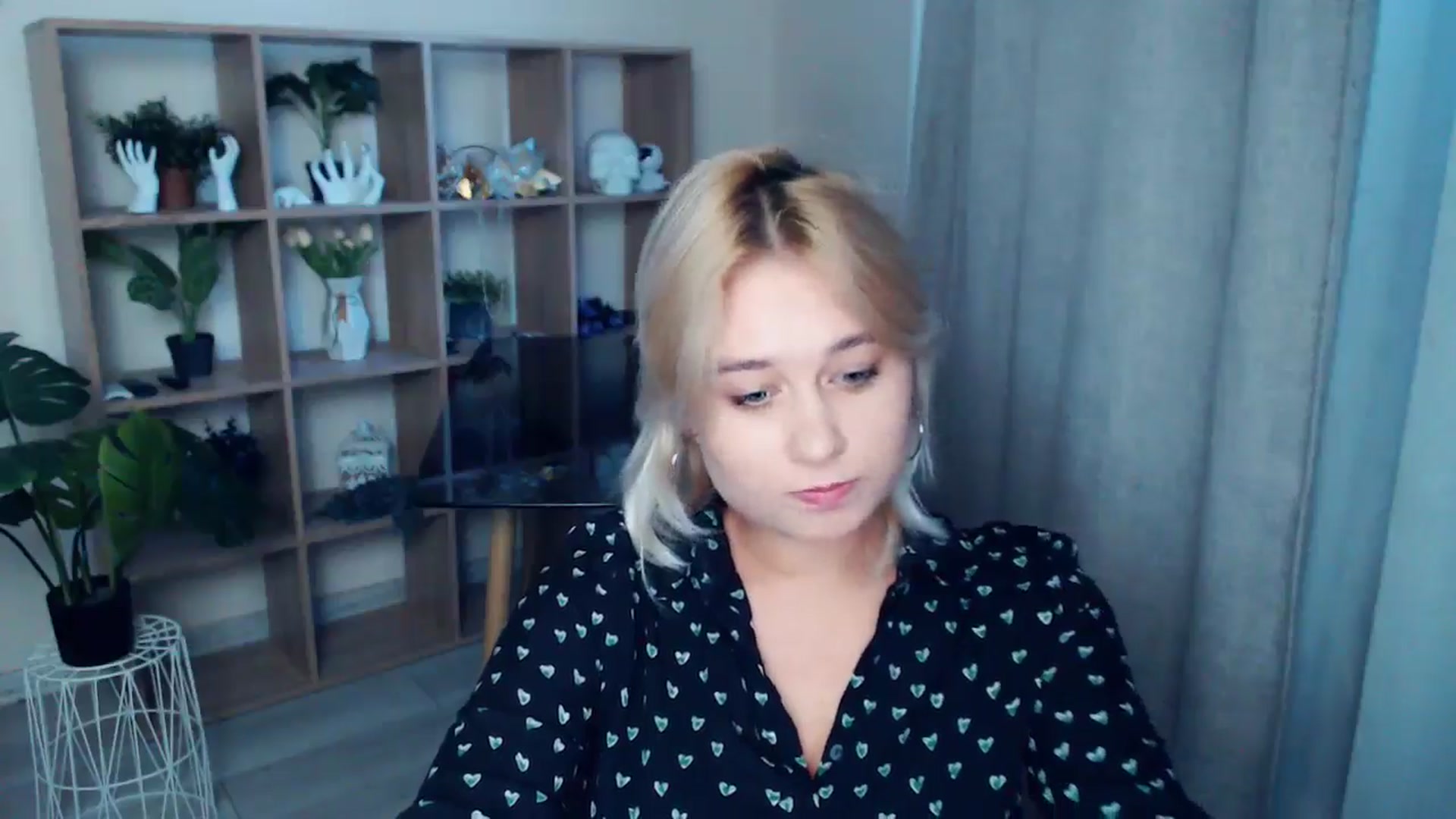 Gallery image thumbnail from Kukla_kolduna's myfreecams stream on, 09/28/2024, 15:58 image 17 of 20