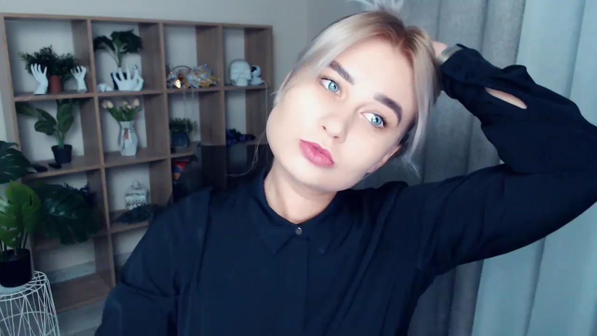 Gallery image thumbnail from Kukla_kolduna's myfreecams stream on, 09/30/2024, 16:21 image 1 of 20