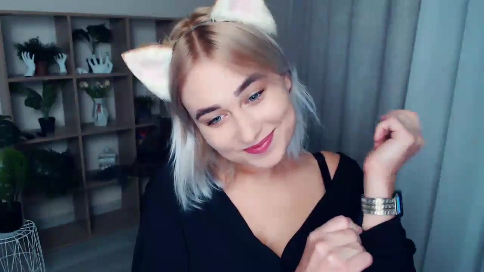 Gallery image thumbnail from Kukla_kolduna's myfreecams stream on, 09/30/2024, 16:21 image 15 of 20