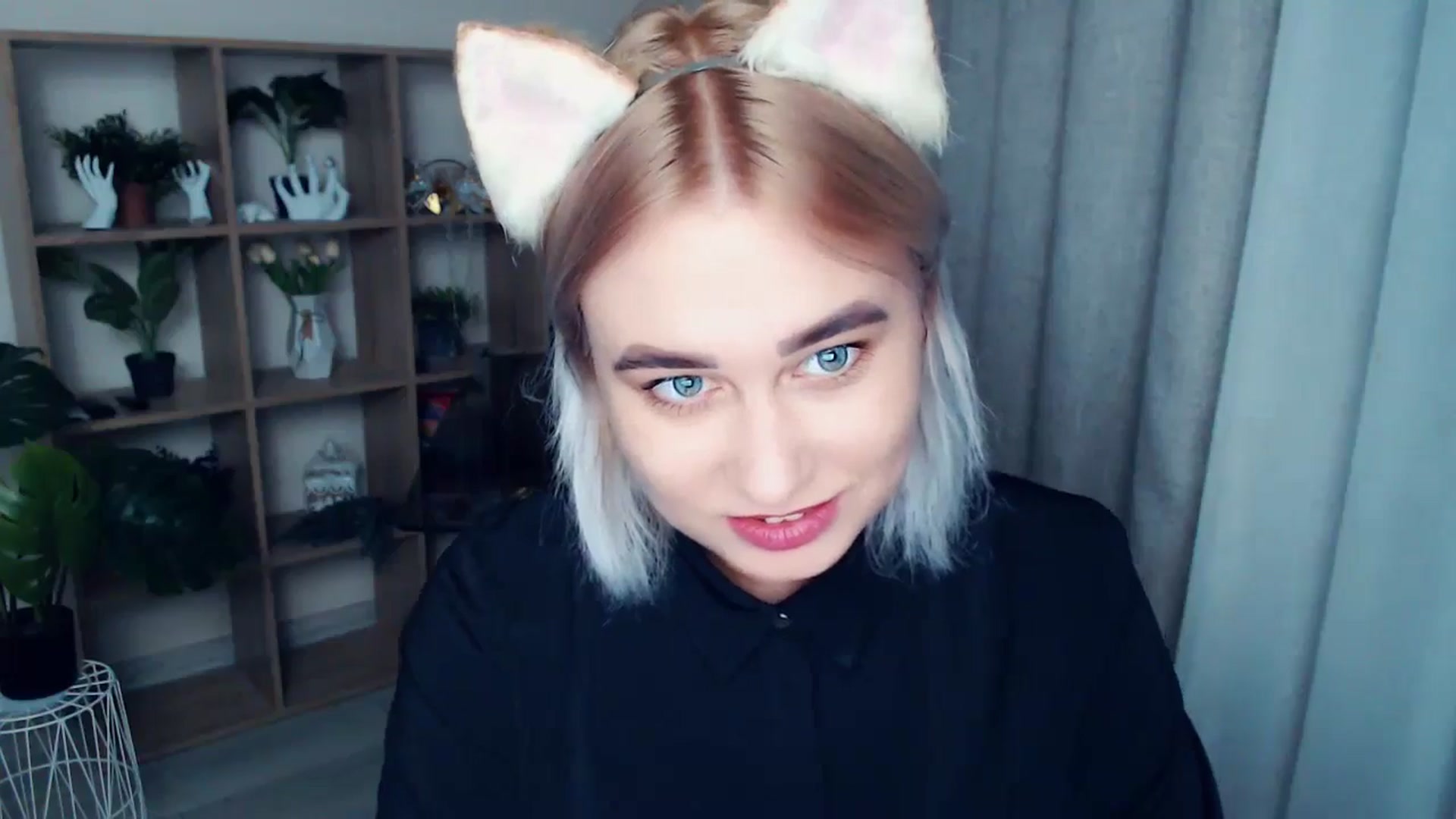 Gallery image thumbnail from Kukla_kolduna's myfreecams stream on, 09/30/2024, 16:21 image 4 of 20