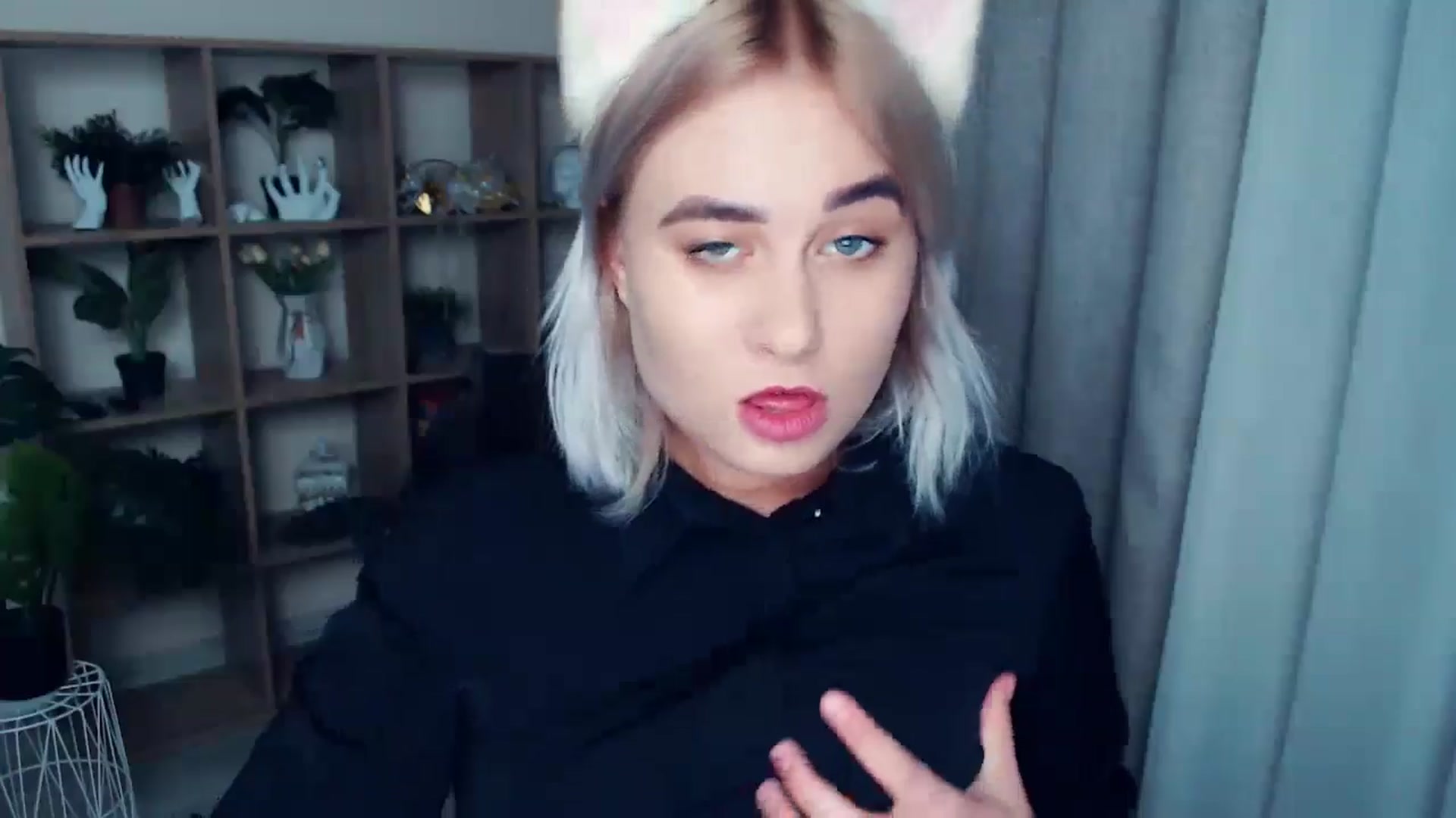 Gallery image thumbnail from Kukla_kolduna's myfreecams stream on, 09/30/2024, 16:21 image 9 of 20