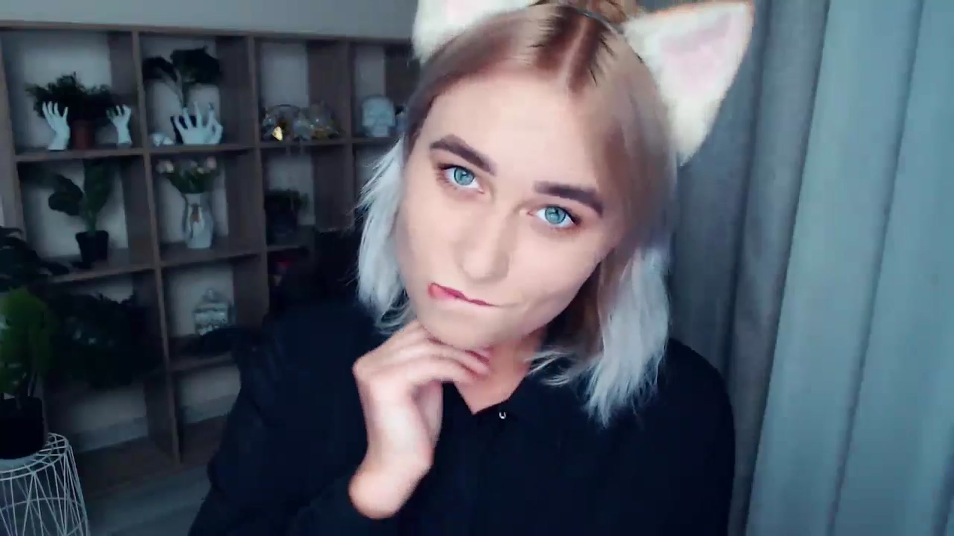 Gallery image thumbnail from Kukla_kolduna's myfreecams stream on, 09/30/2024, 16:21 image 8 of 20
