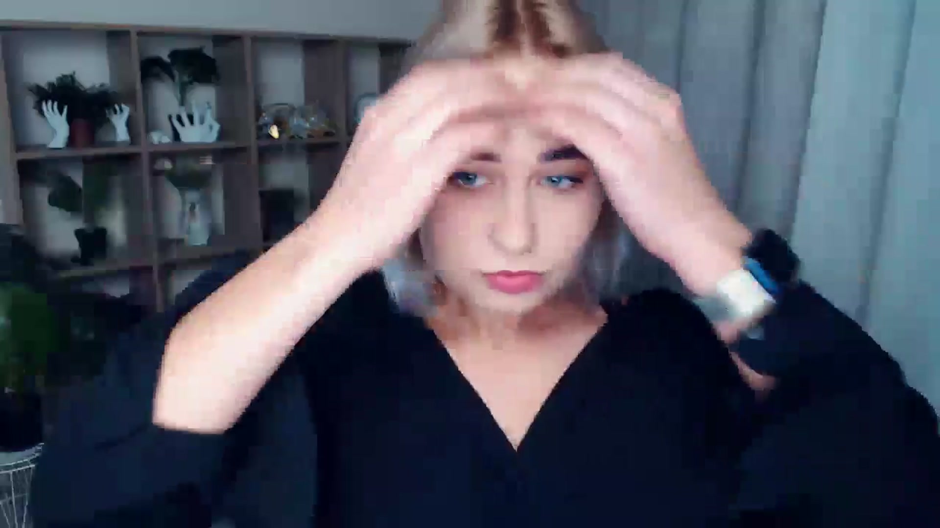 Gallery image thumbnail from Kukla_kolduna's myfreecams stream on, 09/30/2024, 16:21 image 18 of 20