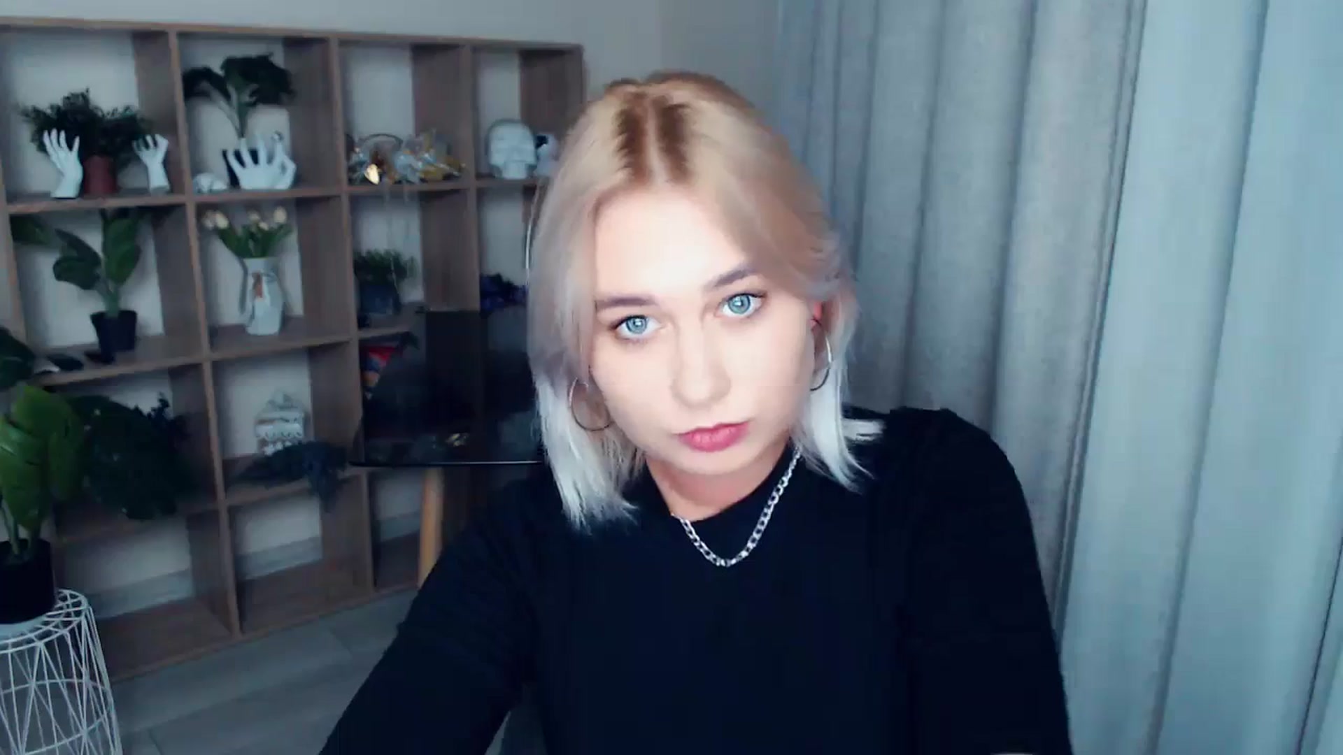 Gallery image thumbnail from Kukla_kolduna's myfreecams stream on, 10/03/2024, 16:28 image 11 of 20