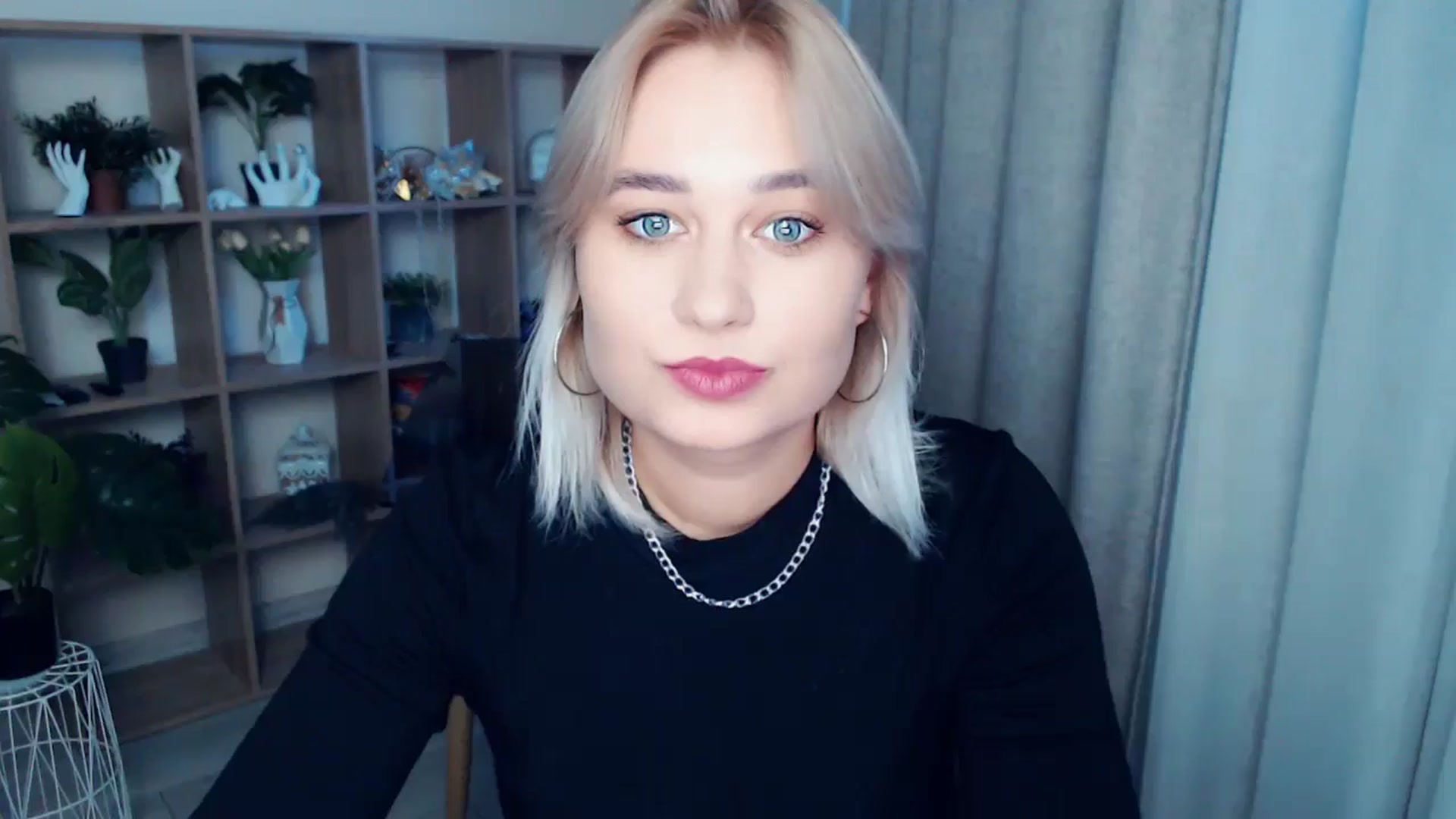 Gallery image thumbnail from Kukla_kolduna's myfreecams stream on, 10/03/2024, 16:28 image 1 of 20