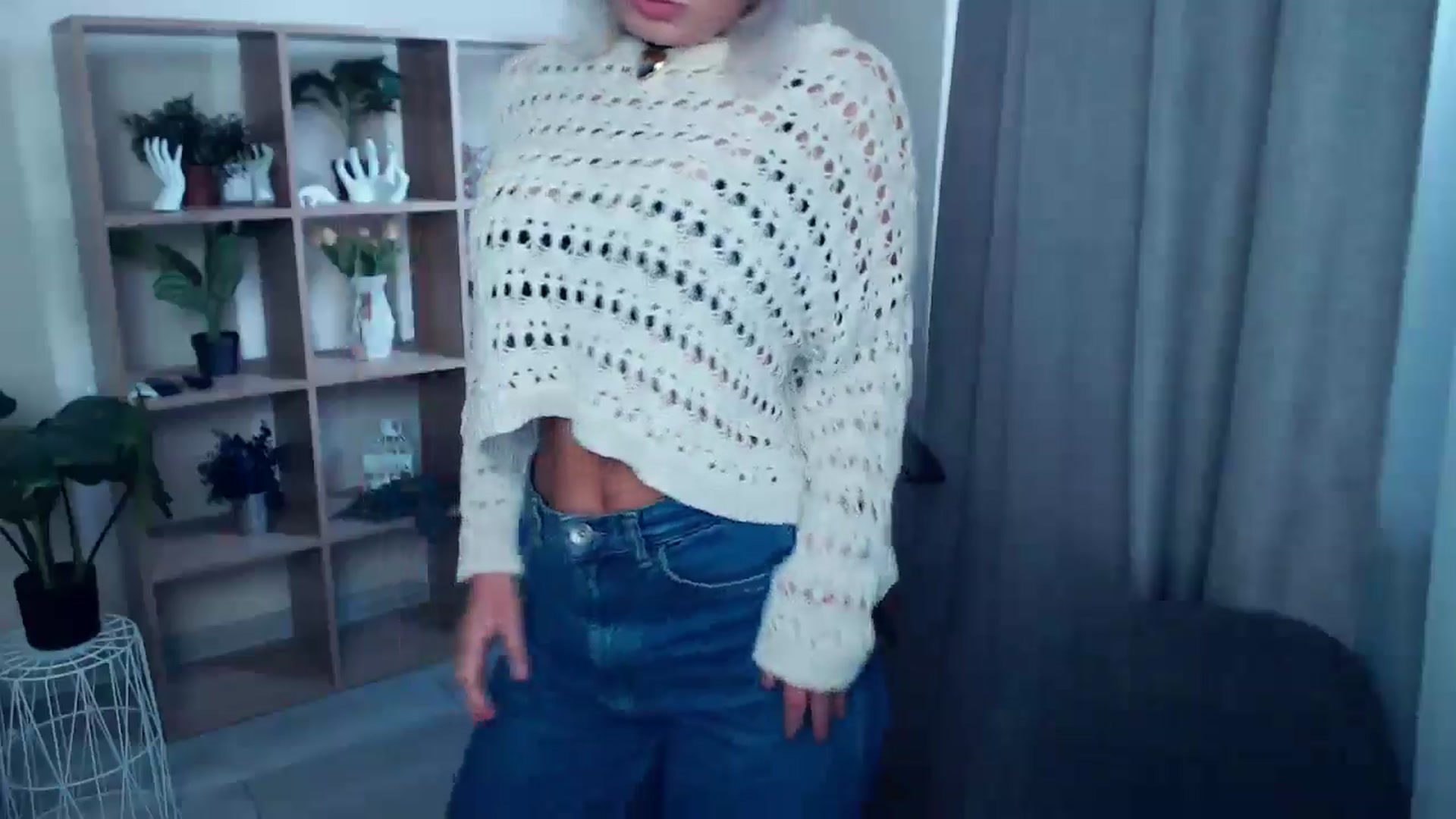 Gallery image thumbnail from Kukla_kolduna's myfreecams stream on, 10/04/2024, 14:07 image 10 of 20