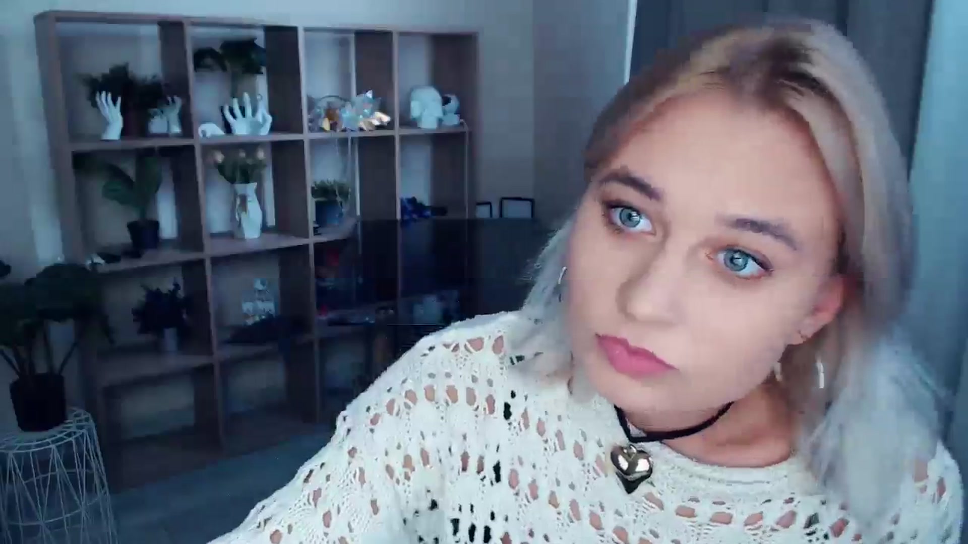 Gallery image thumbnail from Kukla_kolduna's myfreecams stream on, 10/04/2024, 14:07 image 17 of 20