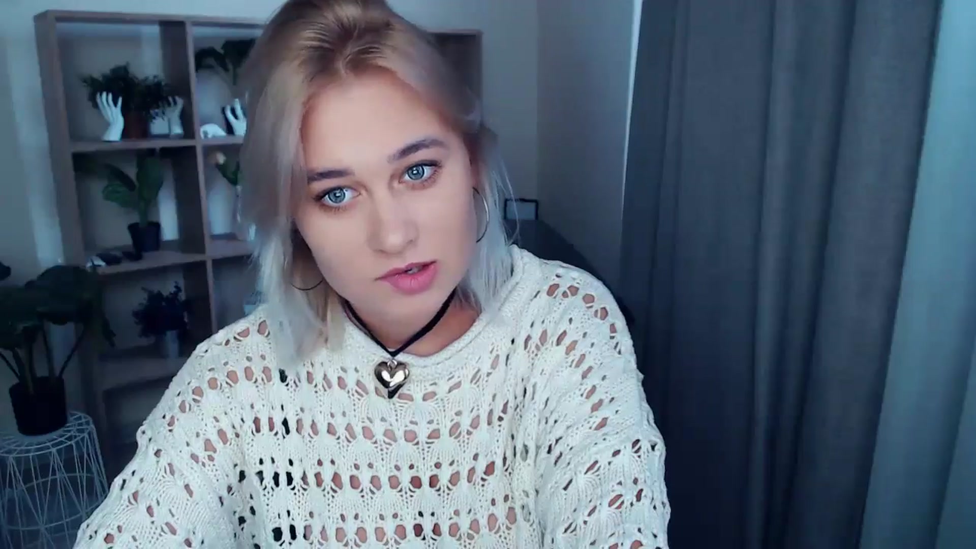 Gallery image thumbnail from Kukla_kolduna's myfreecams stream on, 10/04/2024, 14:07 image 16 of 20