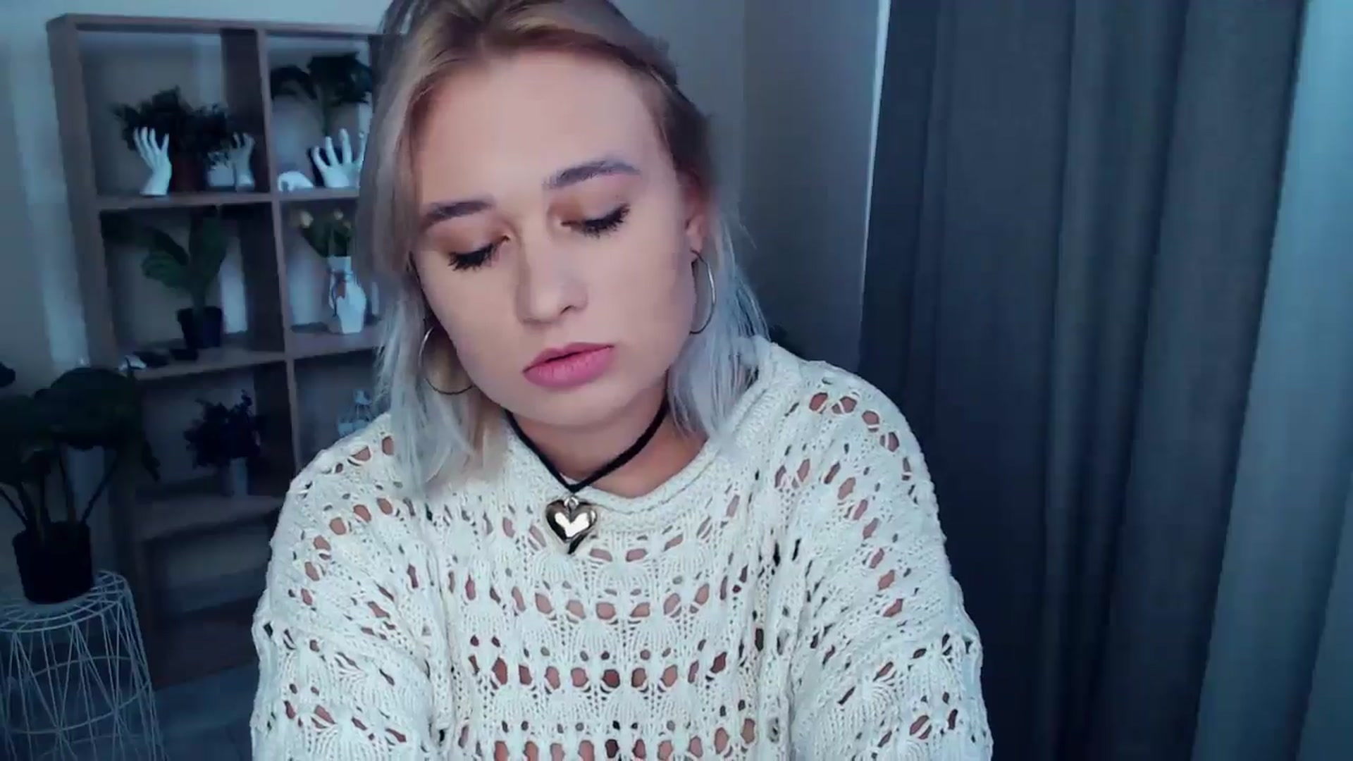 Gallery image thumbnail from Kukla_kolduna's myfreecams stream on, 10/04/2024, 14:07 image 14 of 20