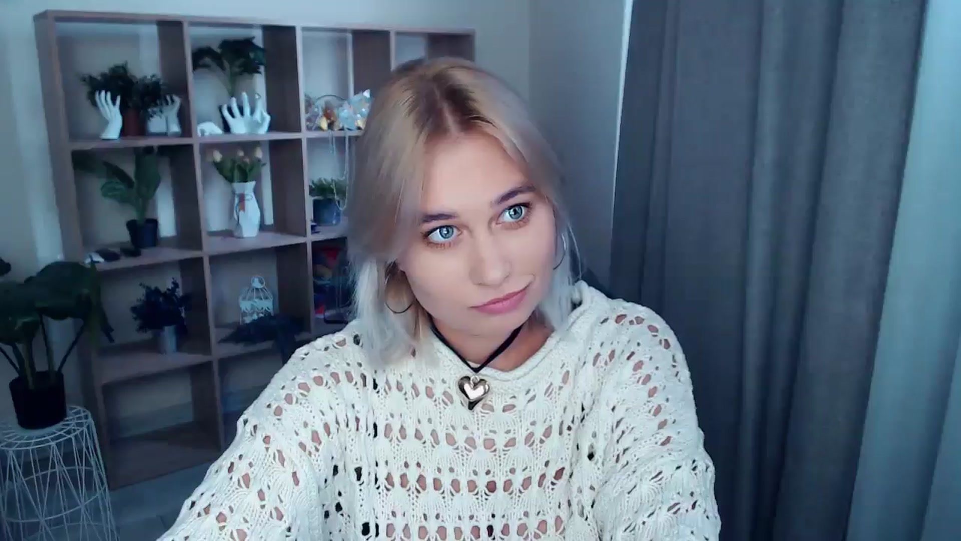 Gallery image thumbnail from Kukla_kolduna's myfreecams stream on, 10/04/2024, 14:07 image 19 of 20