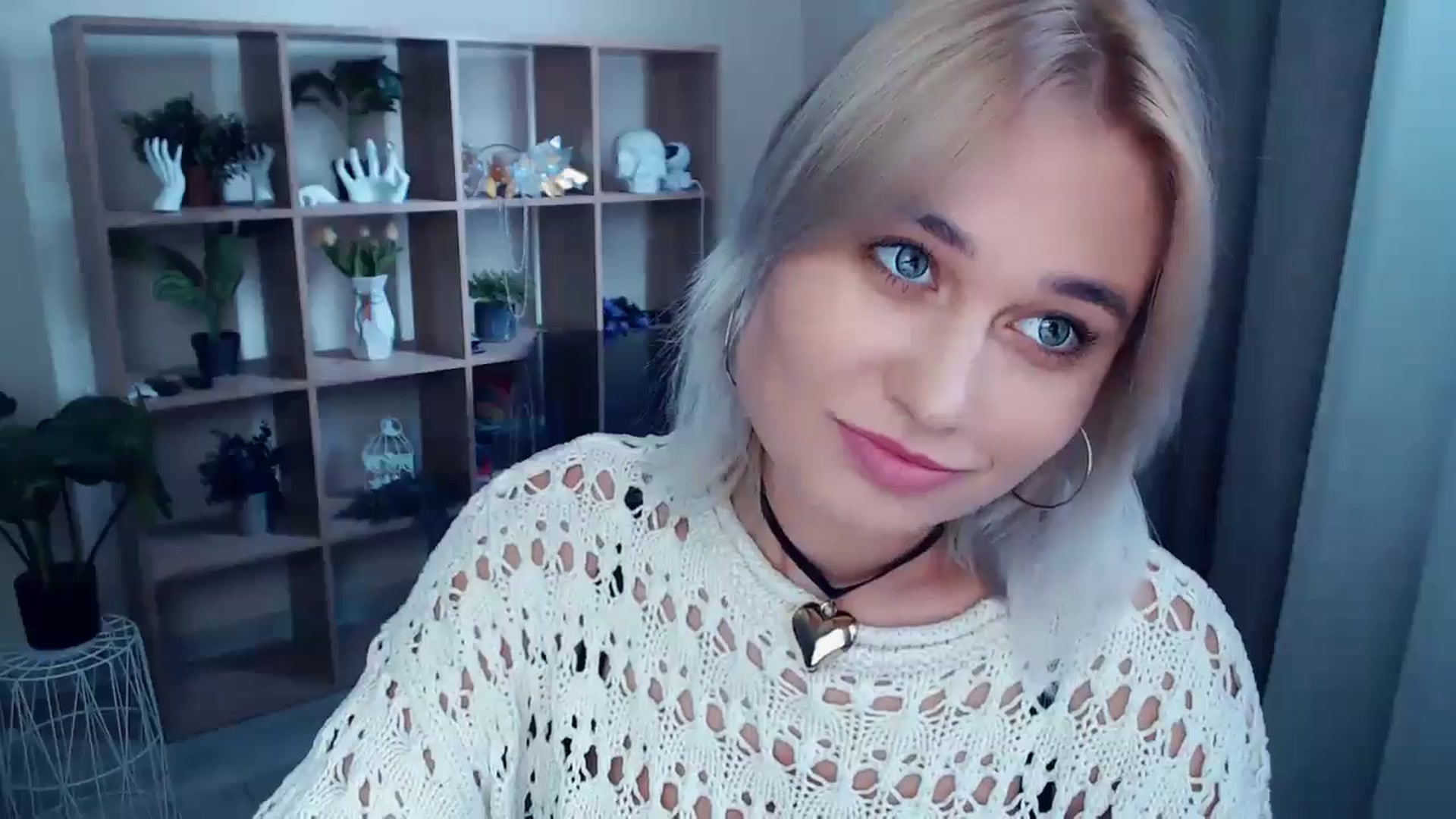 Gallery image thumbnail from Kukla_kolduna's myfreecams stream on, 10/04/2024, 14:07 image 2 of 20