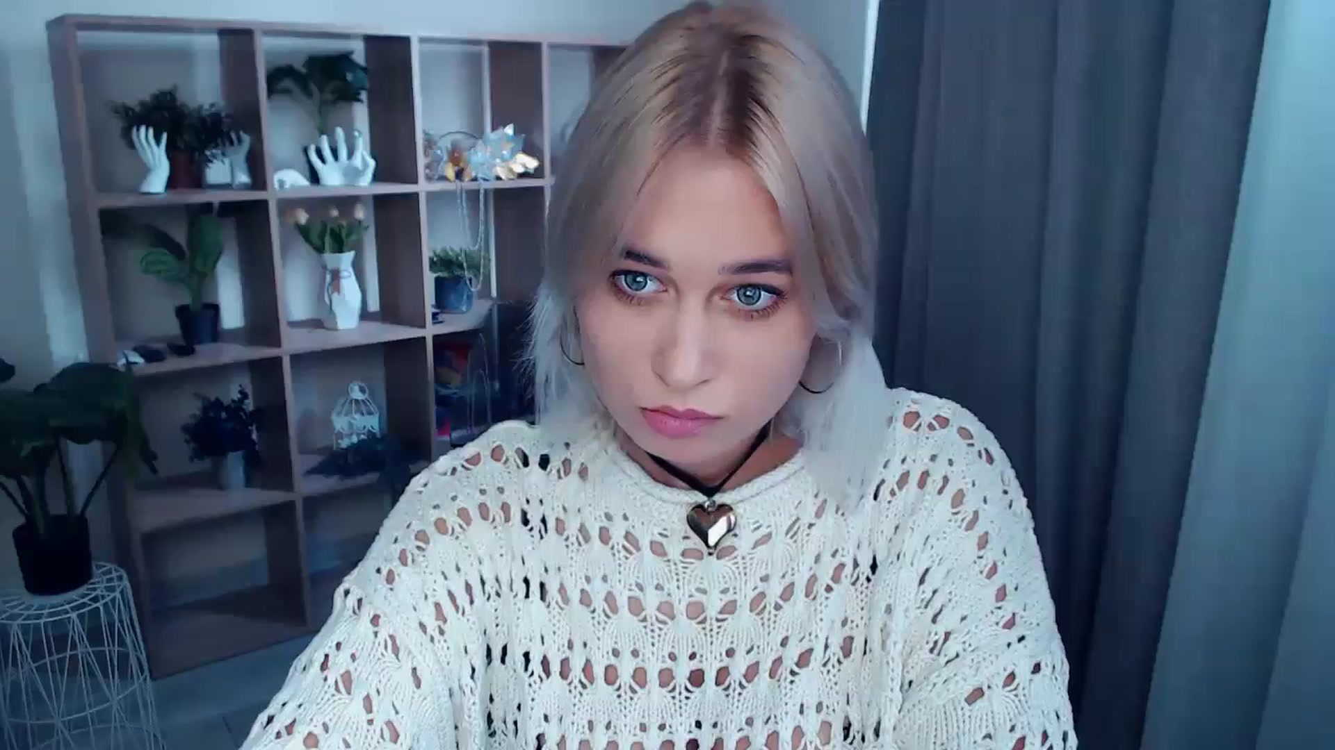 Gallery image thumbnail from Kukla_kolduna's myfreecams stream on, 10/04/2024, 14:07 image 4 of 20