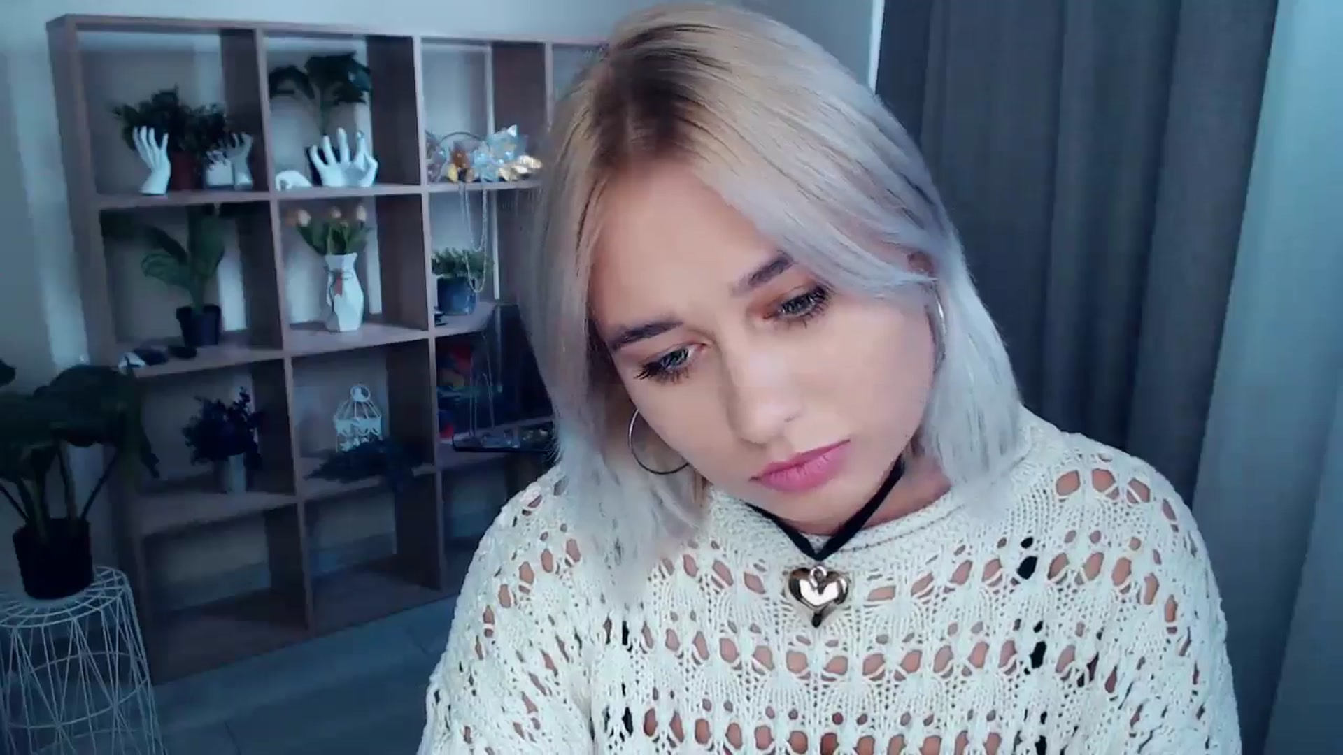 Gallery image thumbnail from Kukla_kolduna's myfreecams stream on, 10/04/2024, 14:07 image 7 of 20