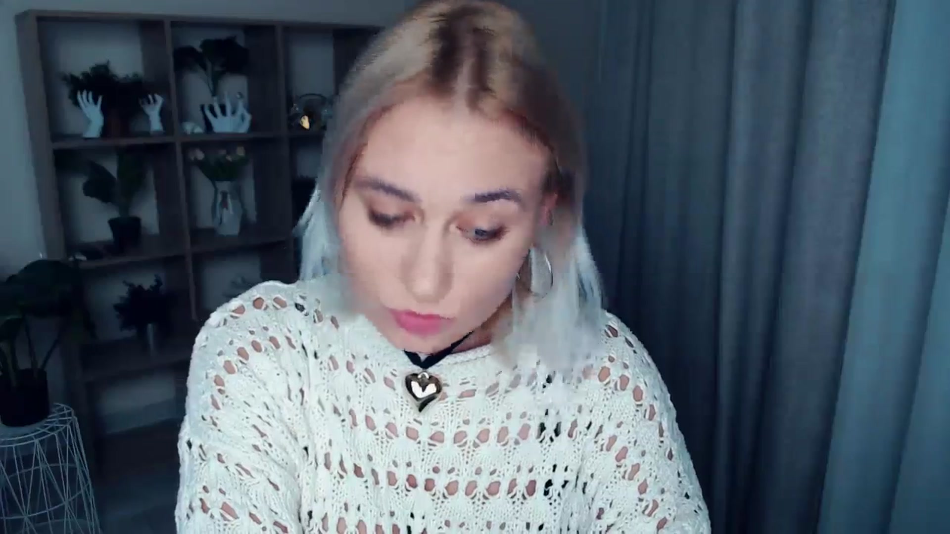 Gallery image thumbnail from Kukla_kolduna's myfreecams stream on, 10/04/2024, 18:16 image 6 of 20