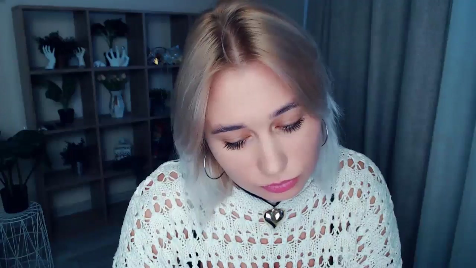Gallery image thumbnail from Kukla_kolduna's myfreecams stream on, 10/04/2024, 18:16 image 2 of 20