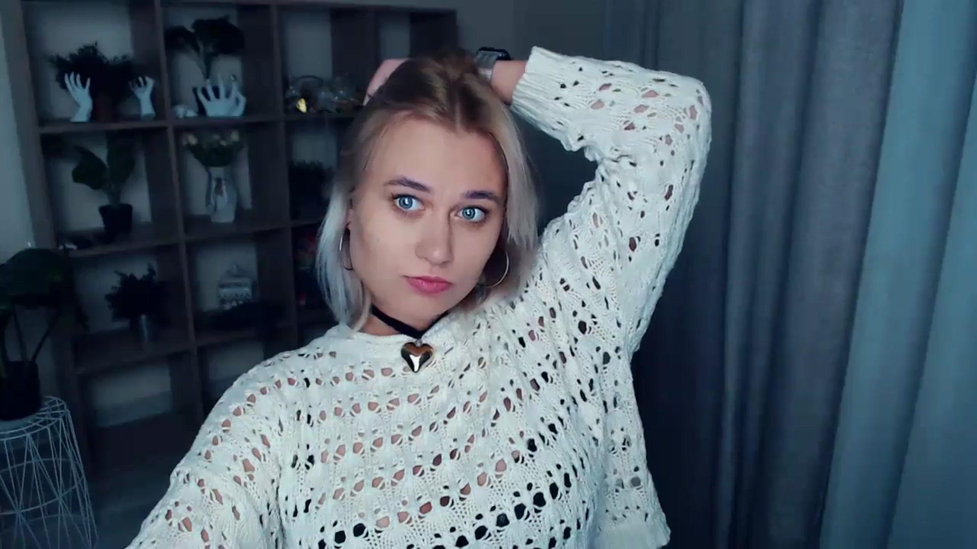 Gallery image thumbnail from Kukla_kolduna's myfreecams stream on, 10/04/2024, 18:16 image 18 of 20